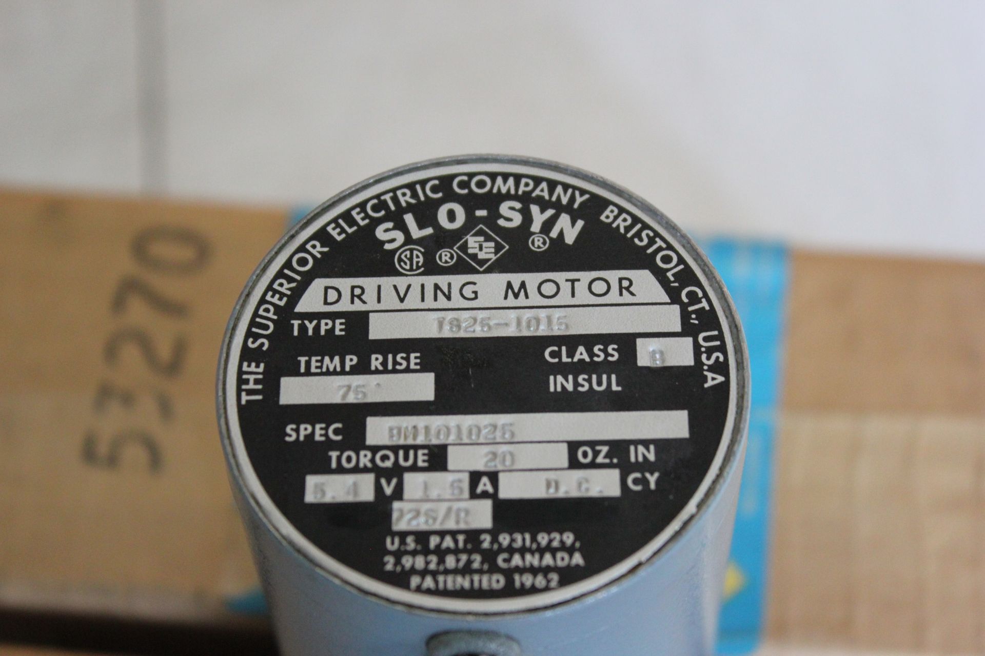 NEW SUPERIOR ELECTRIC SLO-SYN DRIVING MOTOR - Image 8 of 8