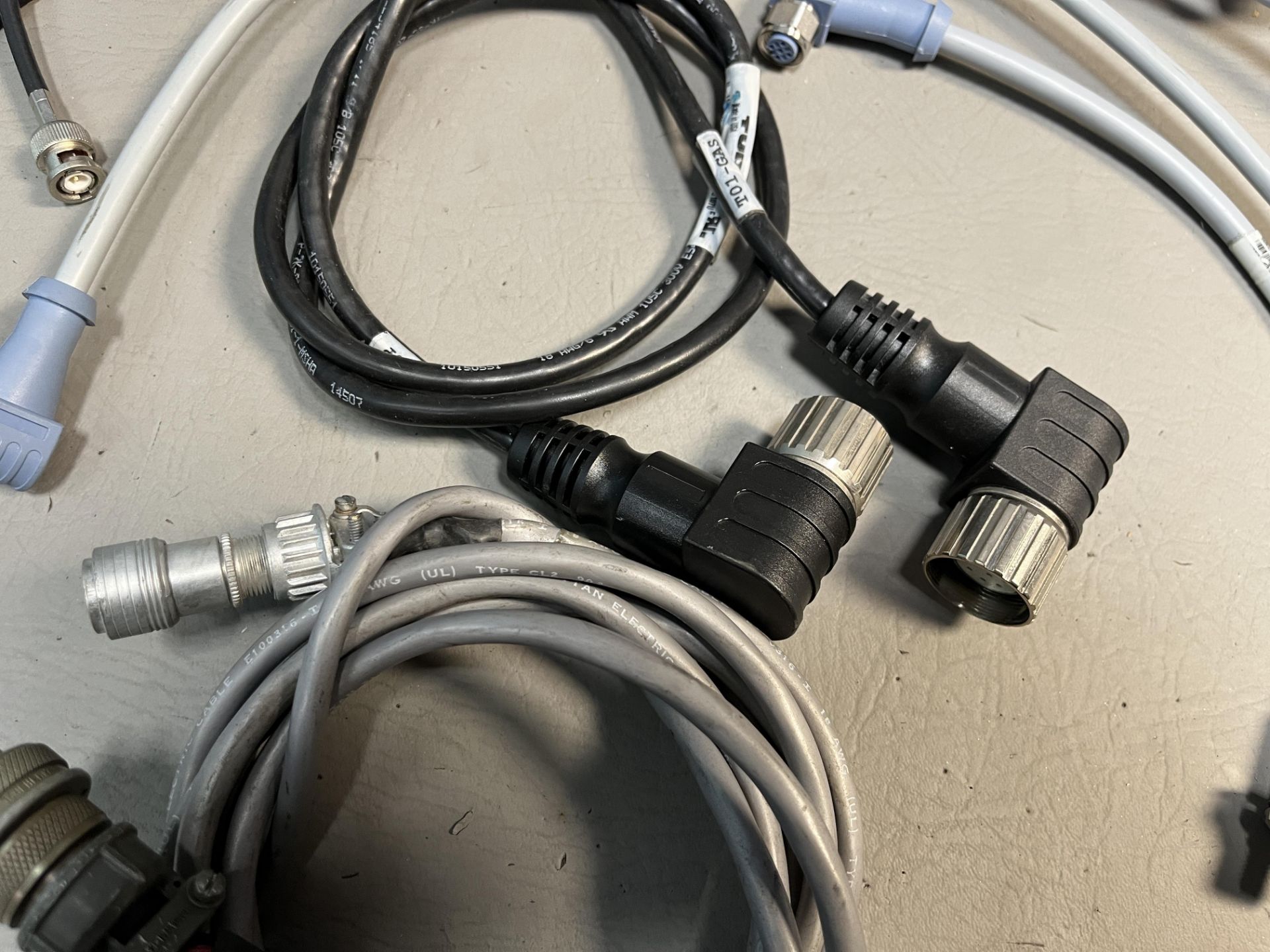 Lot of cables/Turck - Image 2 of 4