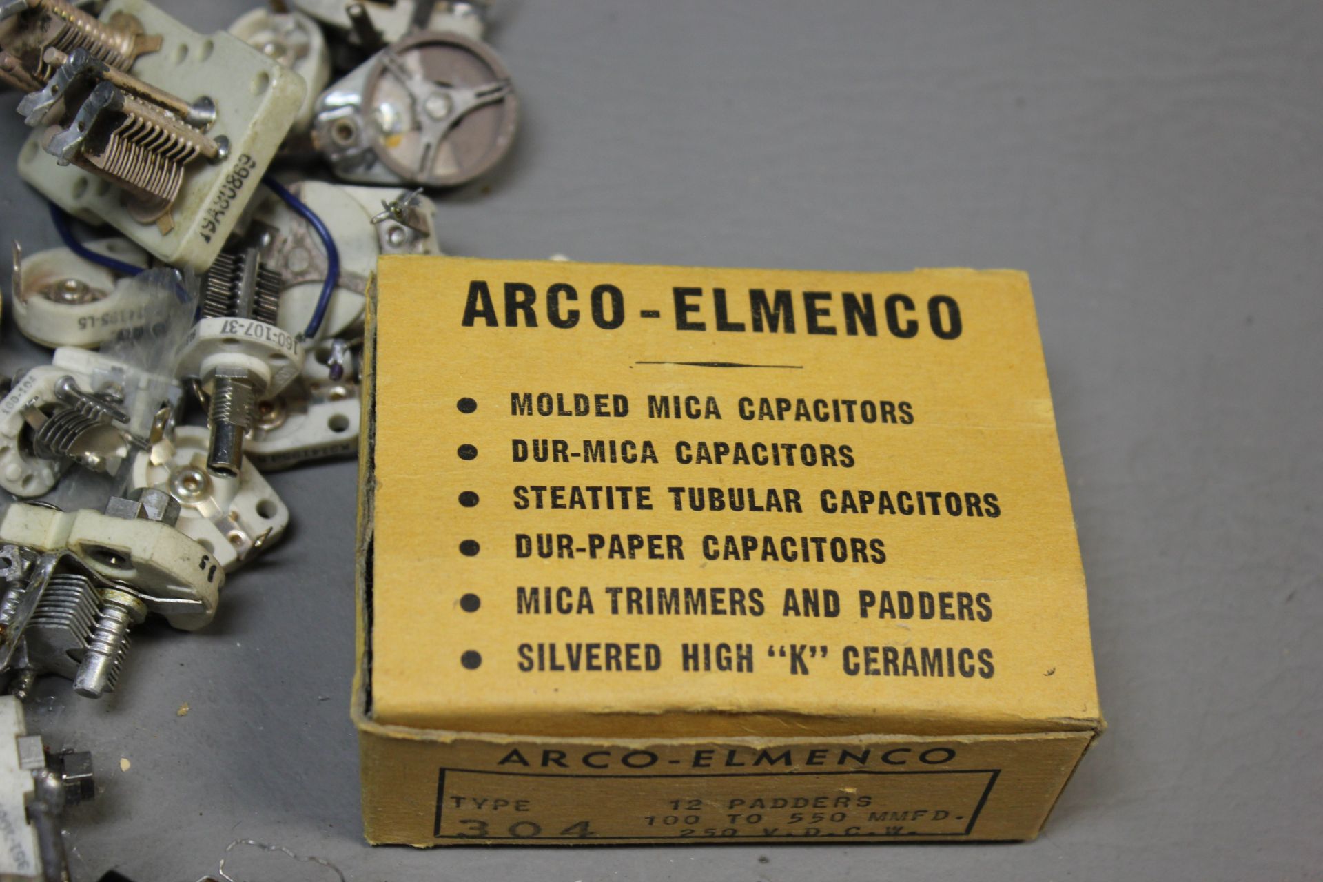 LOT OF AIR CAPACITORS - Image 2 of 8