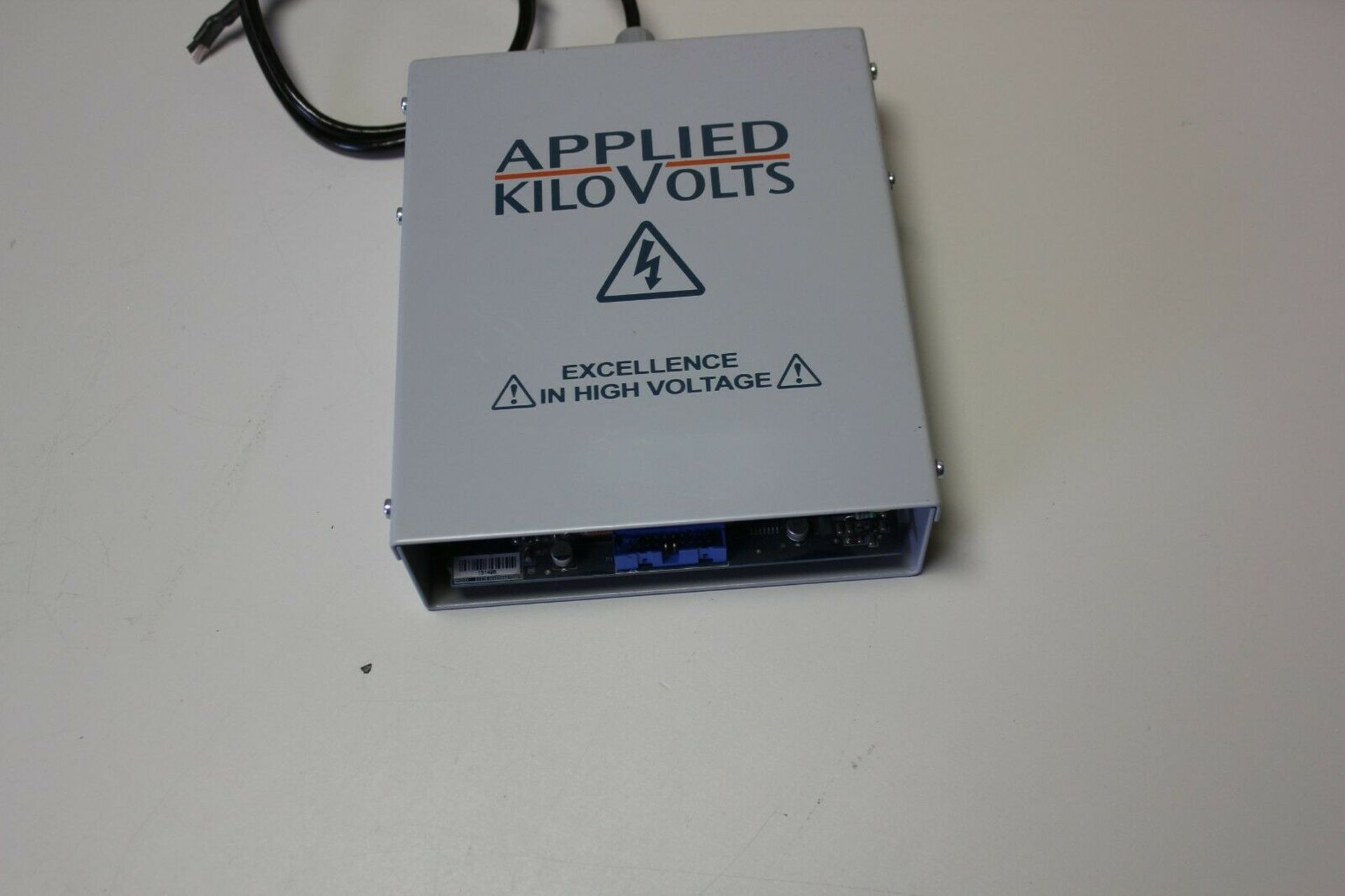 APPLIED KILOVOLTS 24V HIGH VOLTAGE POWER SUPPLY - Image 2 of 6