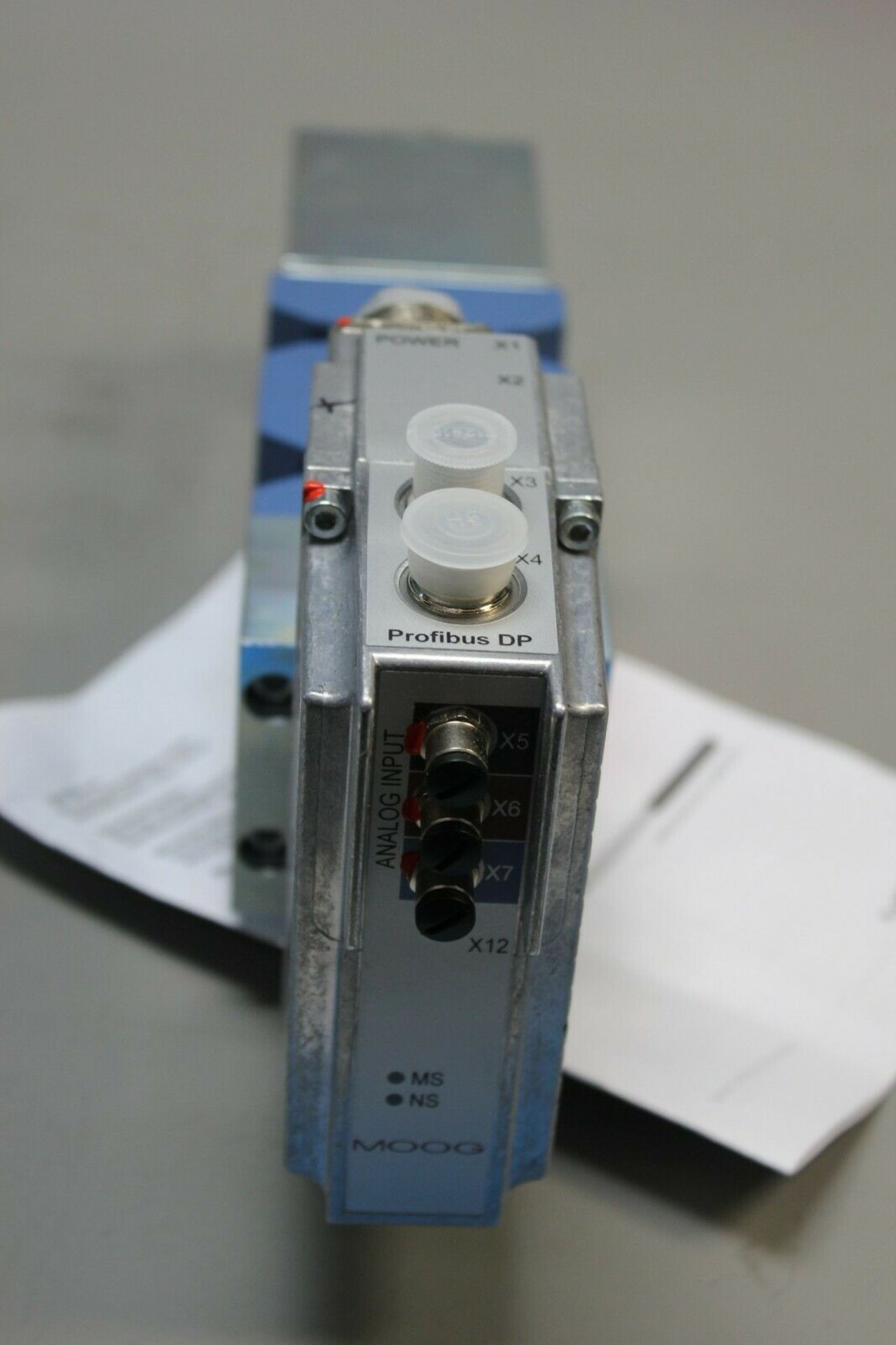 NEW MOOG DIGITAL CONTROL HYDRAULIC SERVO VALVE WITH PROFIBUS - Image 8 of 12