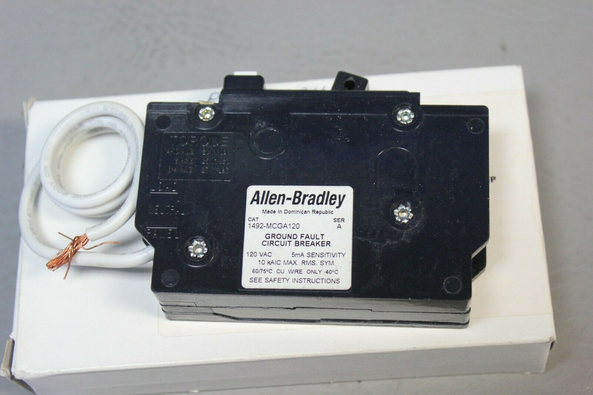 NEW ALLEN BRADLEY INDUSTRIAL CIRCUIT BREAKER W/ GROUND FAULT - Image 2 of 2