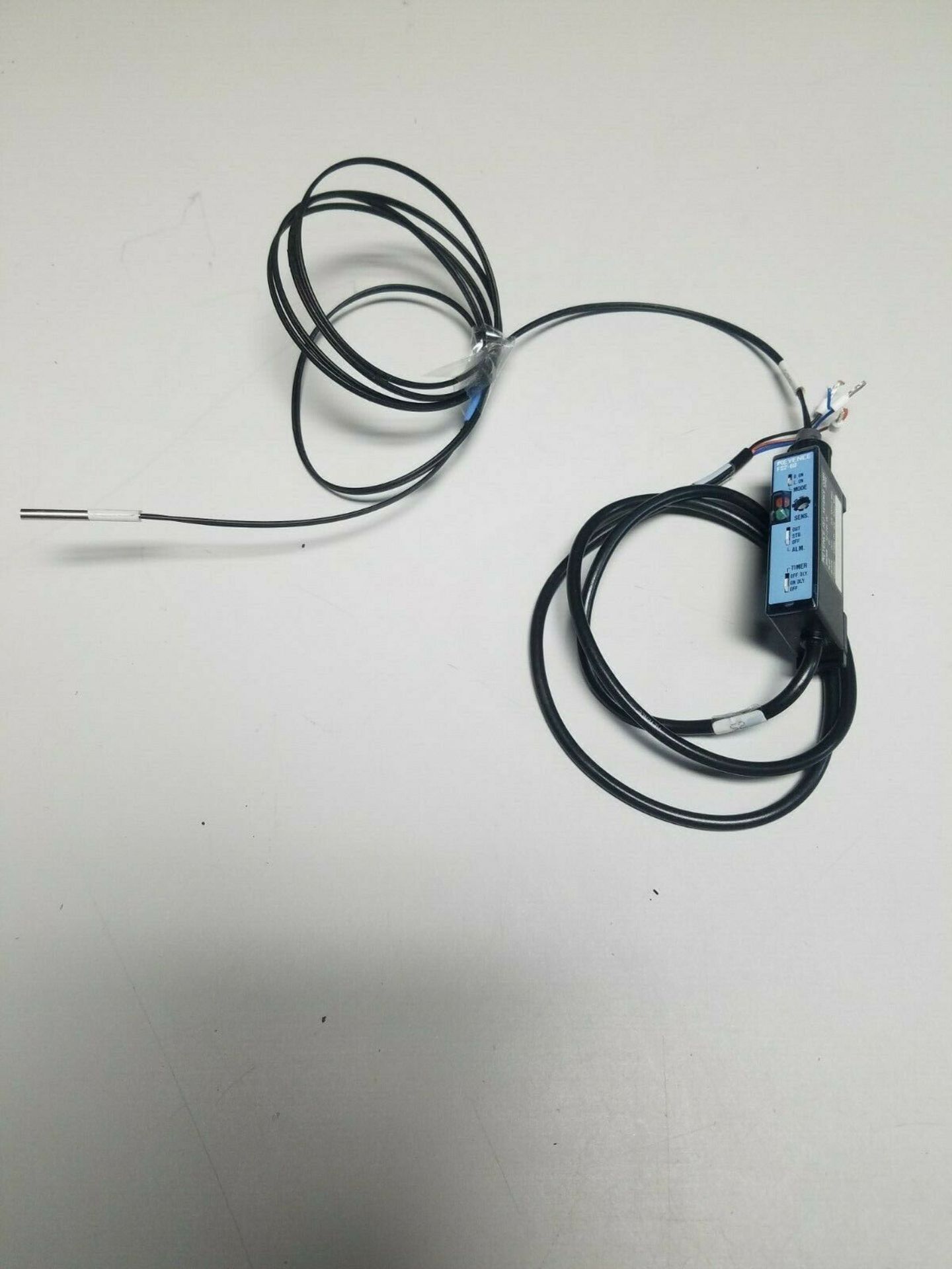 KEYENCE PHOTOELECTRIC SENSOR & AMPLIFIER