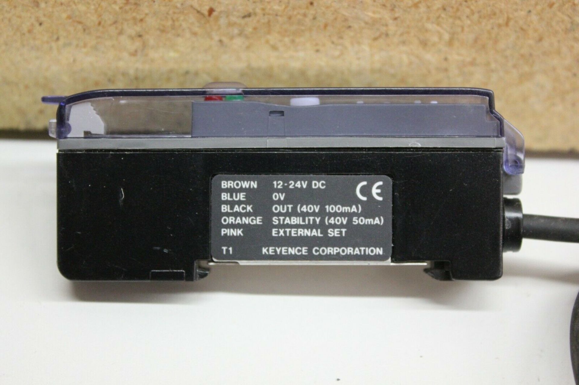 KEYENCE FIBER OPTIC SENSOR AMPLIFIER - Image 4 of 4