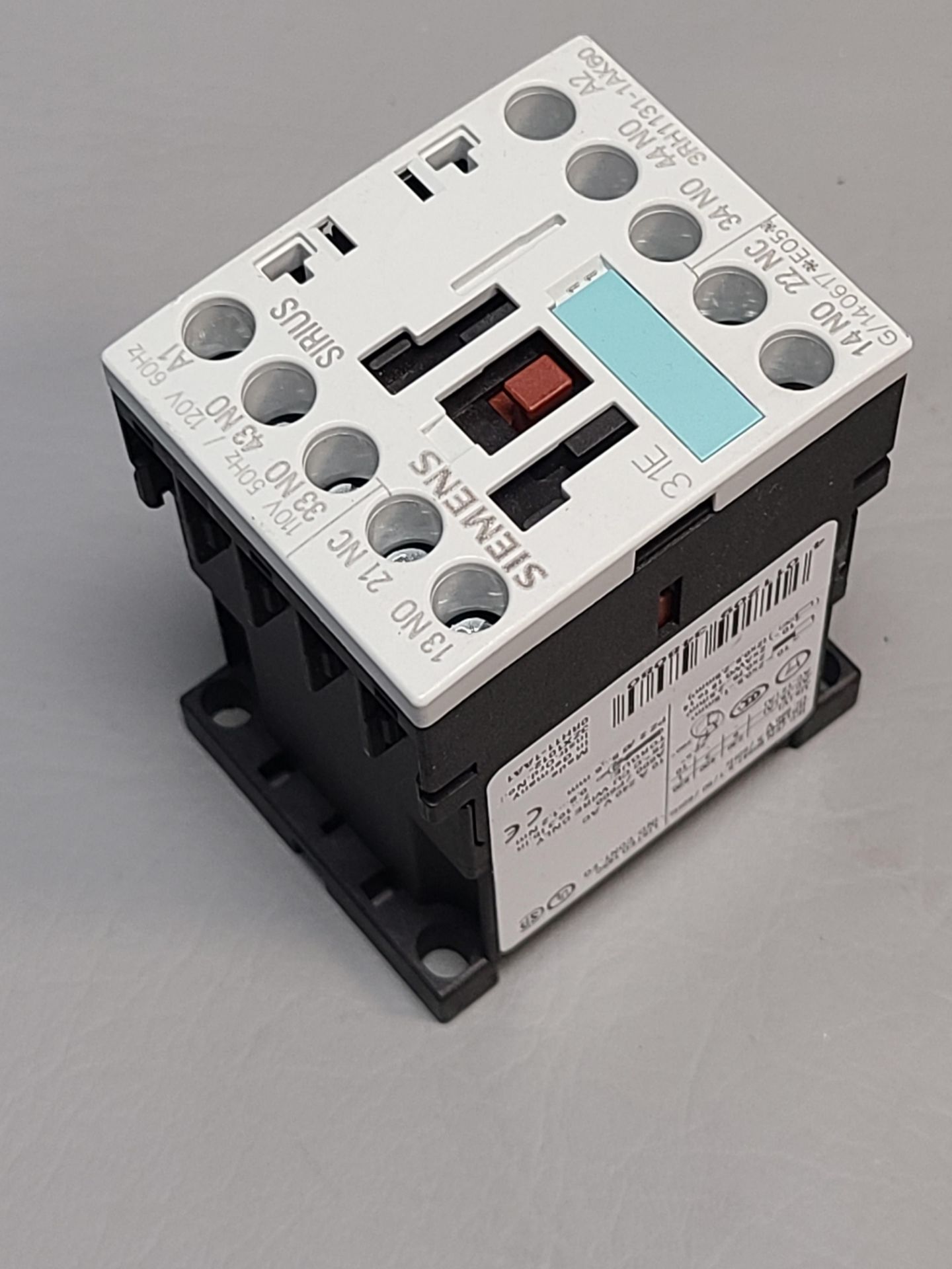 UNUSED SIEMENS CONTACTOR - Image 2 of 3