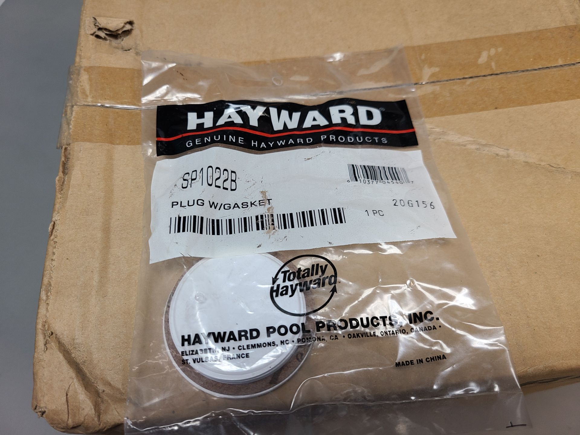 LOT OF 100 NEW HAYWARD SP1022B PLUG FOR RETURN FITTING - Image 4 of 4