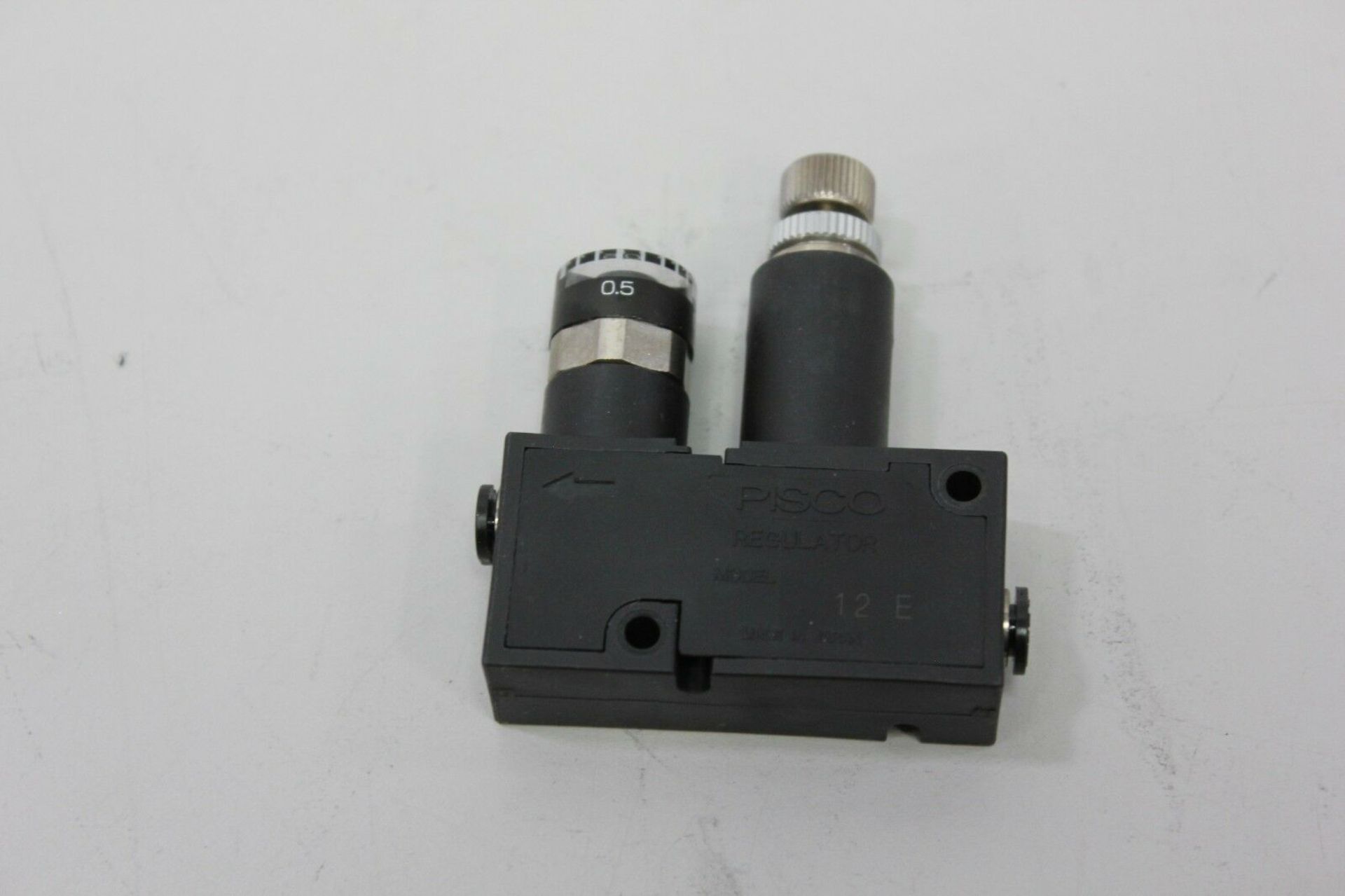 Pisco Mini 4mm Pneumatic Regulator - Image 2 of 2