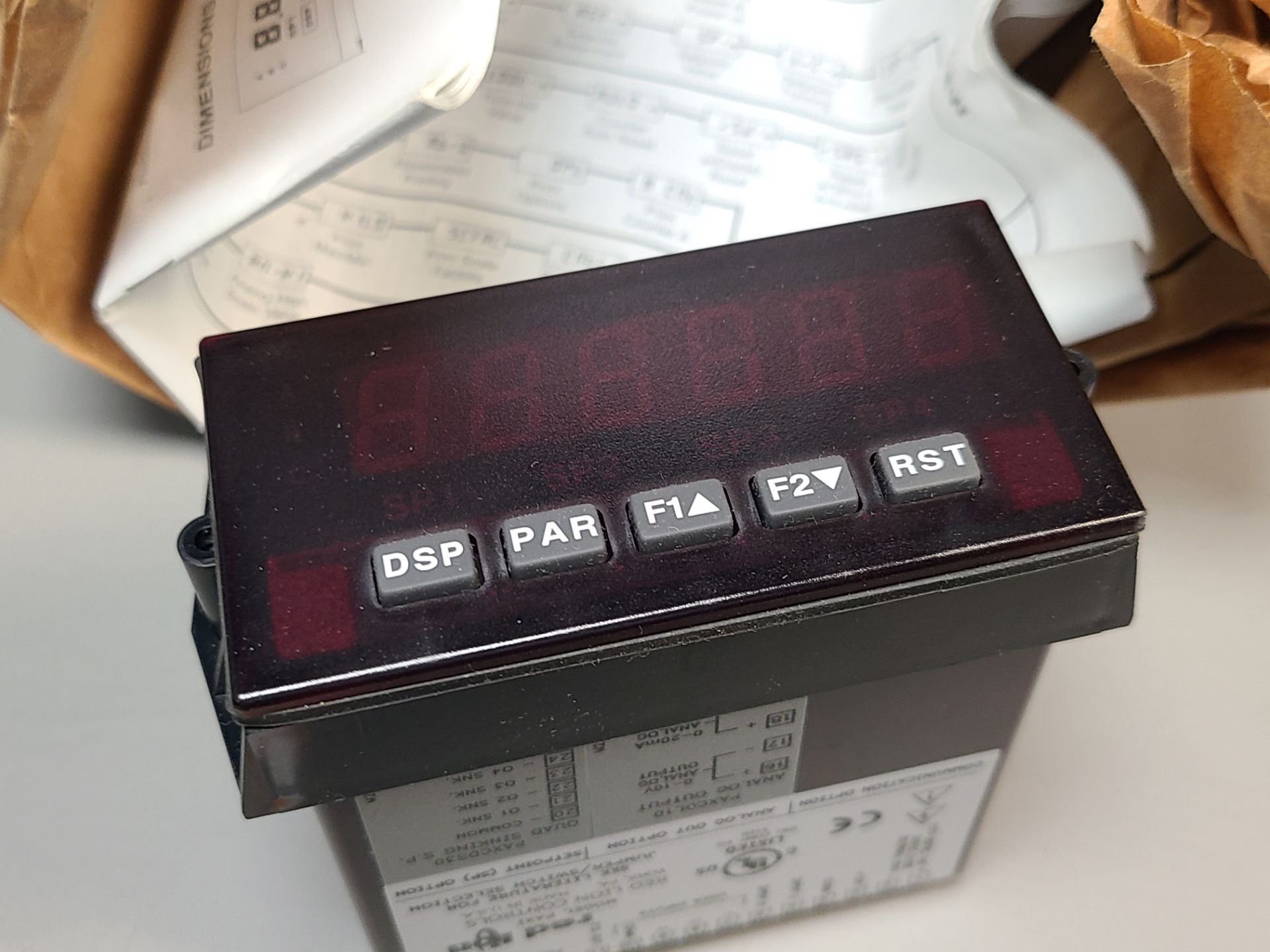 RED LION DIGITAL PANEL METER - Image 3 of 5