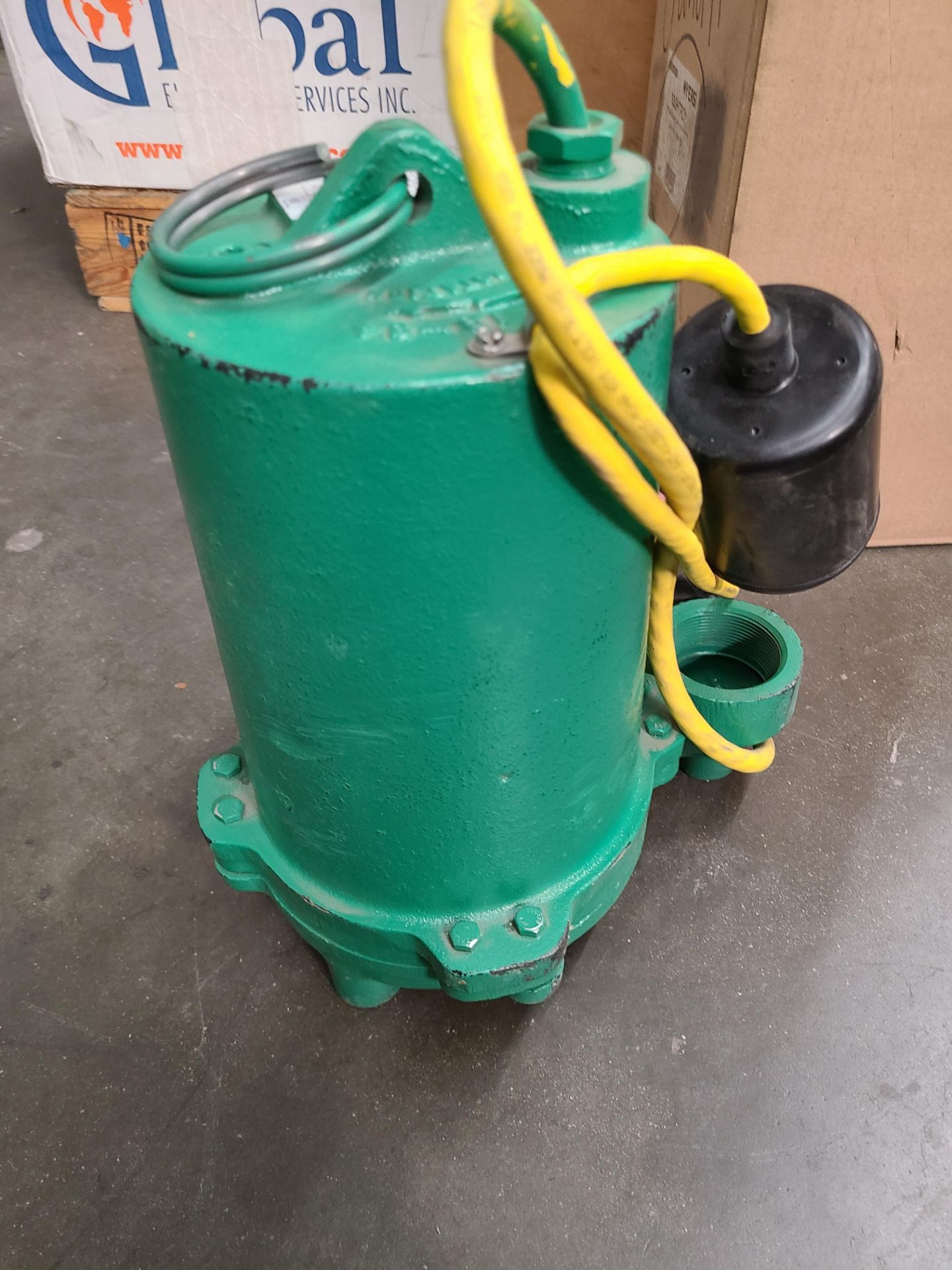 NEW PENTAIR/MYERS CAST IRON EFFLUENT PUMP - Image 8 of 10