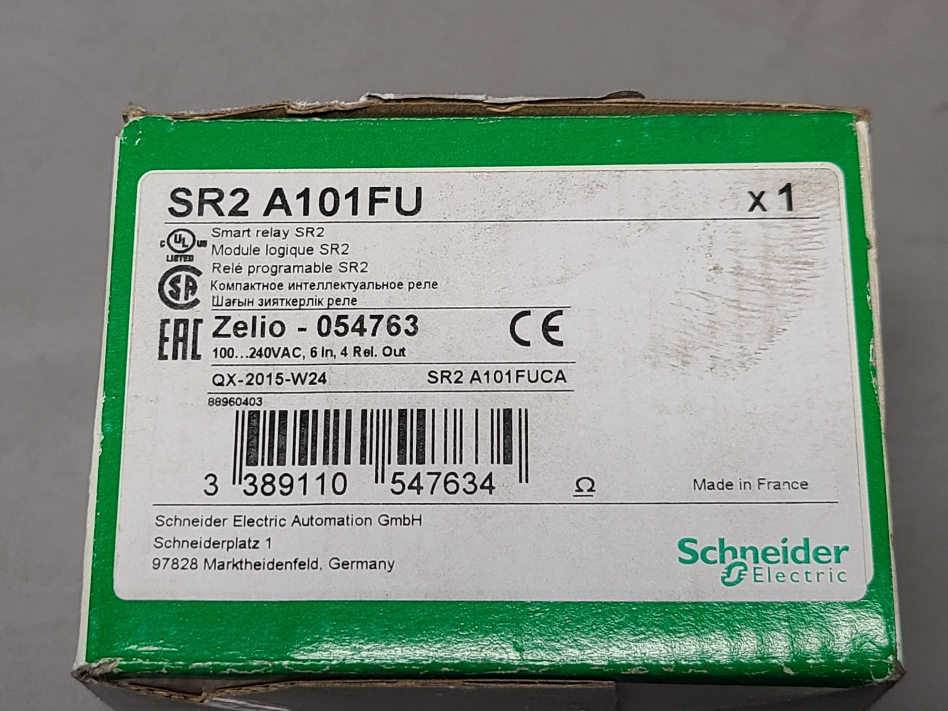 NEW SCHNEIDER ELECTRIC ZELIO SMART RELAY - Image 2 of 5