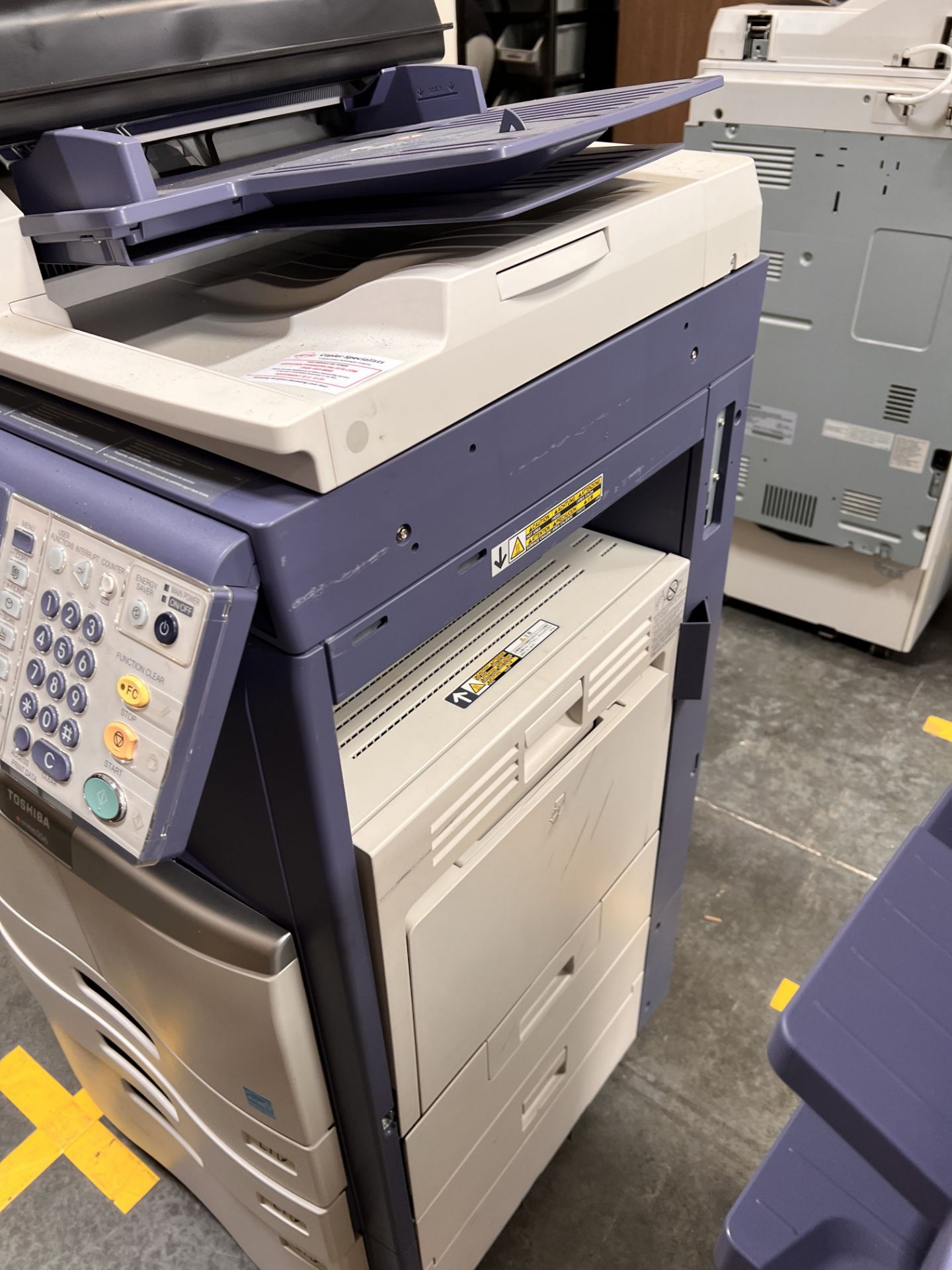 TOSHIBA eSTUDIO 256 COMMERCIAL PRINTER/COPIER - Image 6 of 9