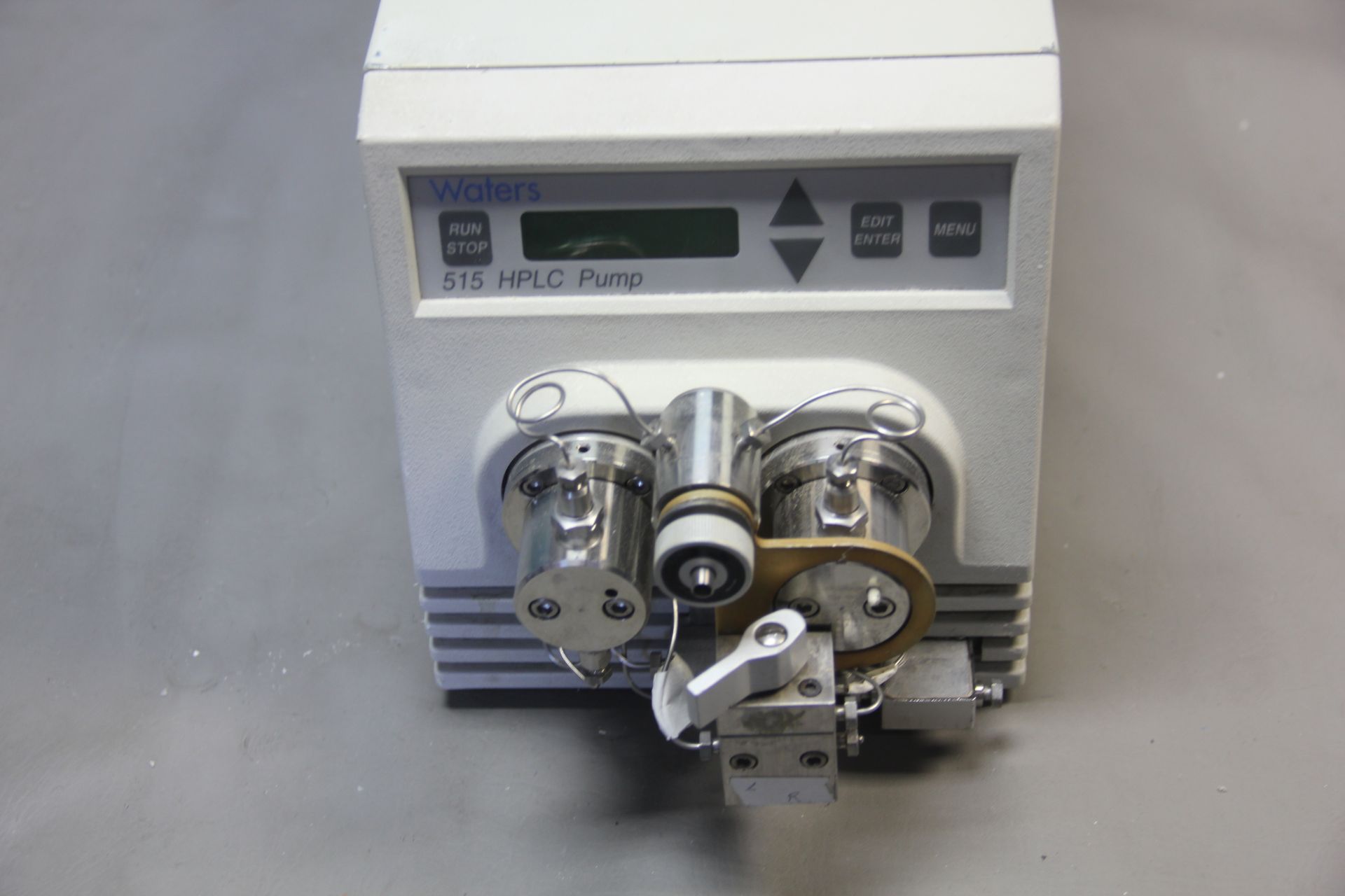 WATERS 515 HPLC PUMP - Image 2 of 10
