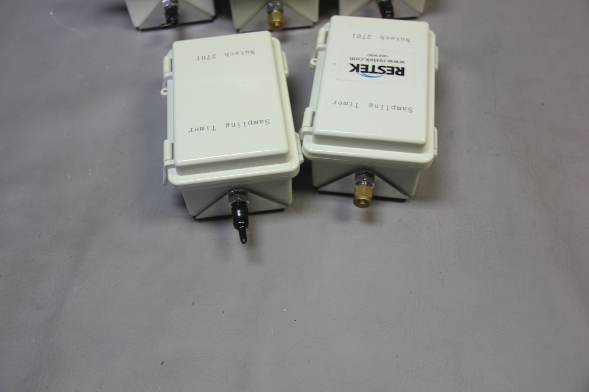 LOT OF RESTEK/NUTECH CHROMATOGRAPHY AIR SAMPLING TIMER - Image 6 of 12