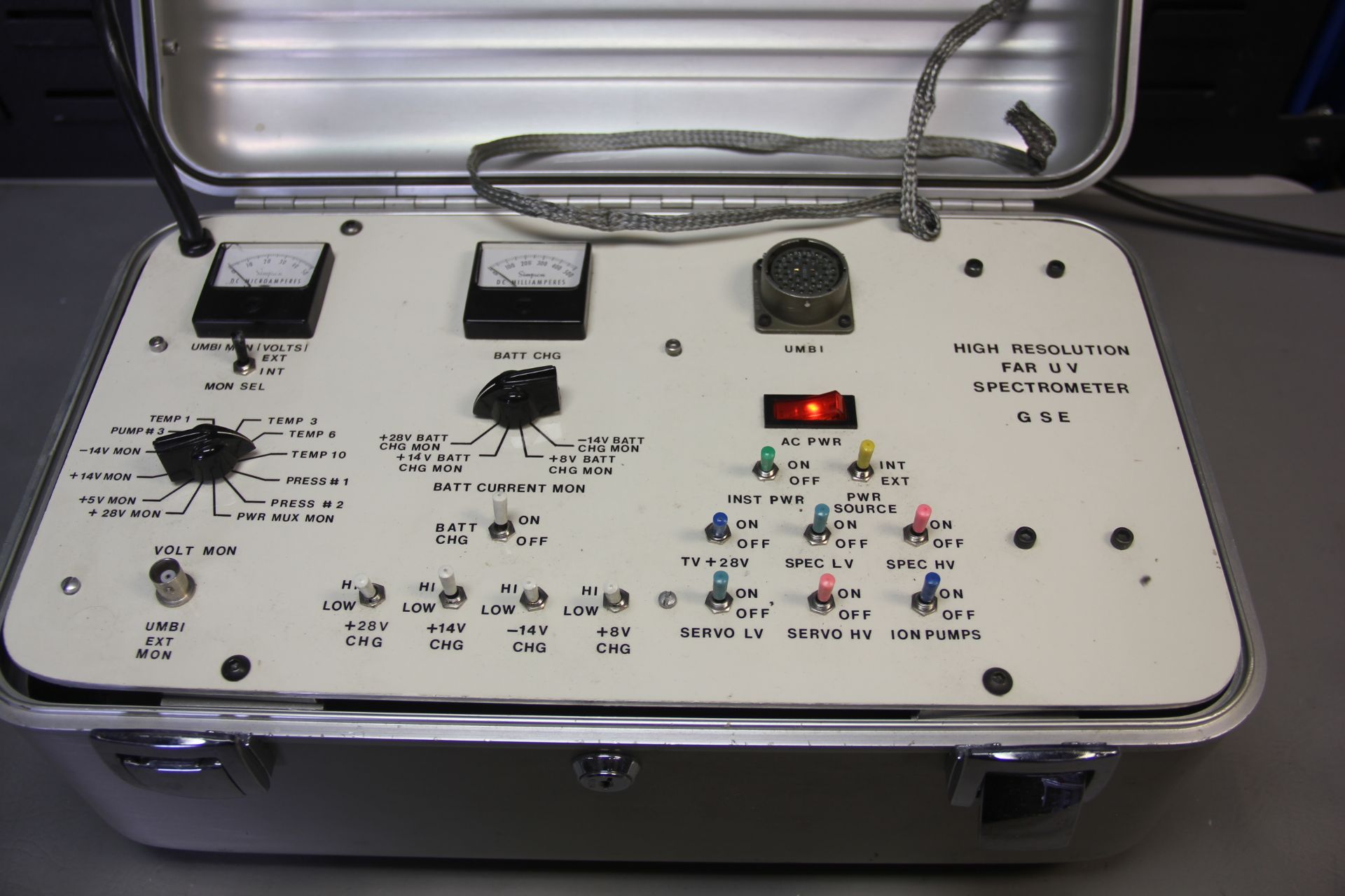 HIGH RESOLUTION FAR UV SPECTROMETER - Image 3 of 3