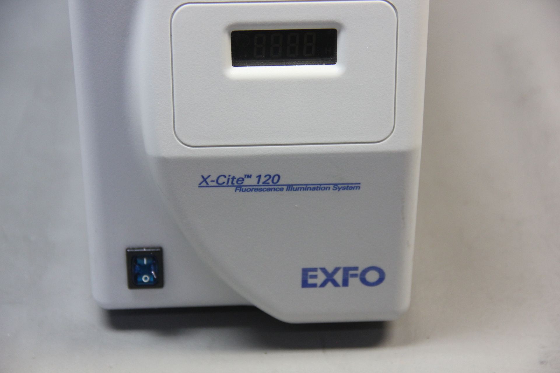 EXFO X-CITE 120 FLUORESCENCE ILLUMINATION SYSTEM - Image 2 of 5