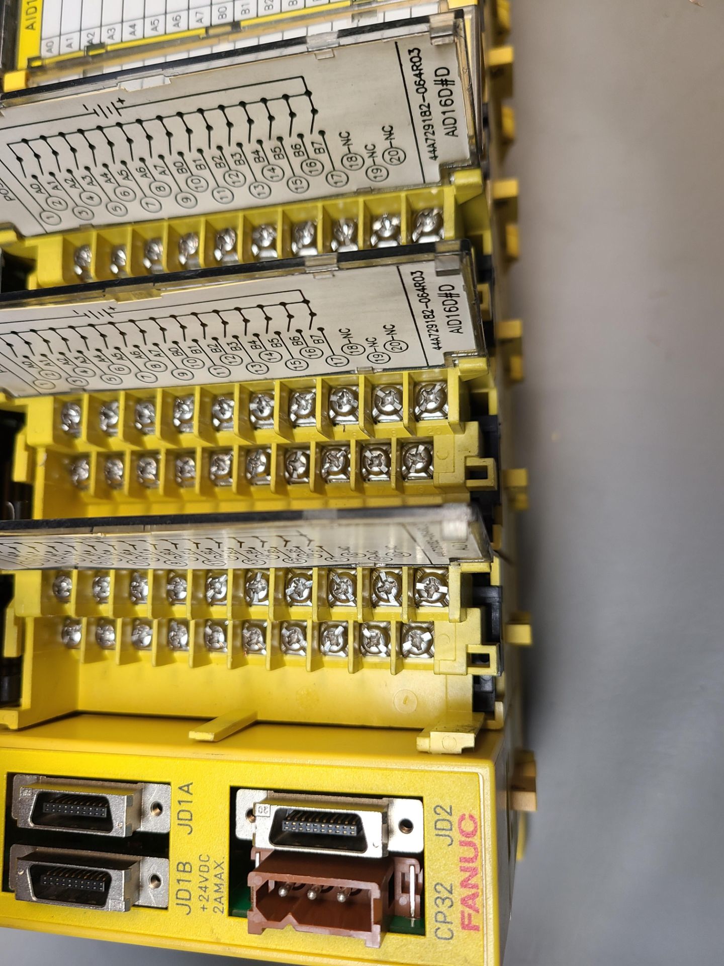 FANUC PLC RACK WITH 10 MODULES - Image 15 of 18
