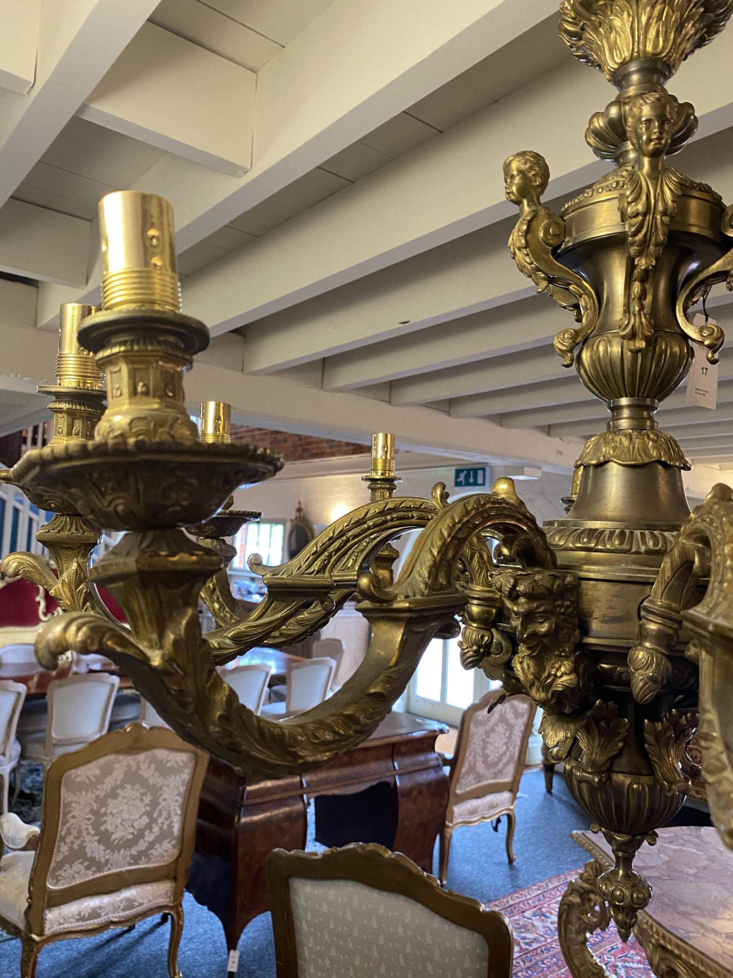 A 20th century Louis XIV style gilt-bronze ten-light chandelier - Bild 6 aus 9