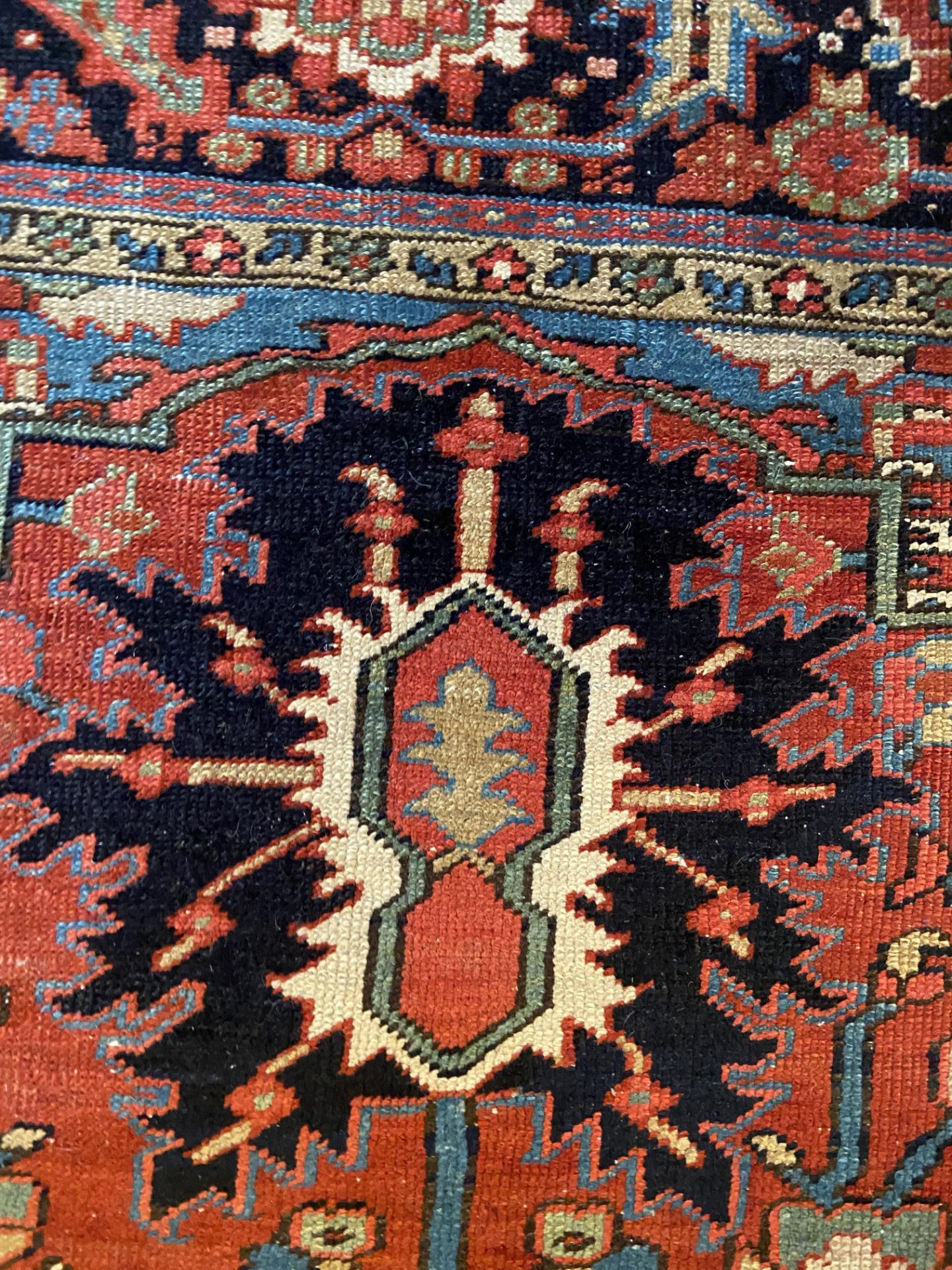 A Heriz Carpet, North West Persia, circa 1920 - Bild 11 aus 13