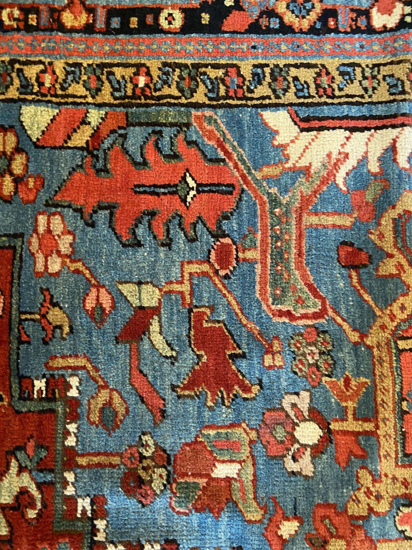 A Heriz Carpet, North West Persia, circa 1920 - Bild 9 aus 13