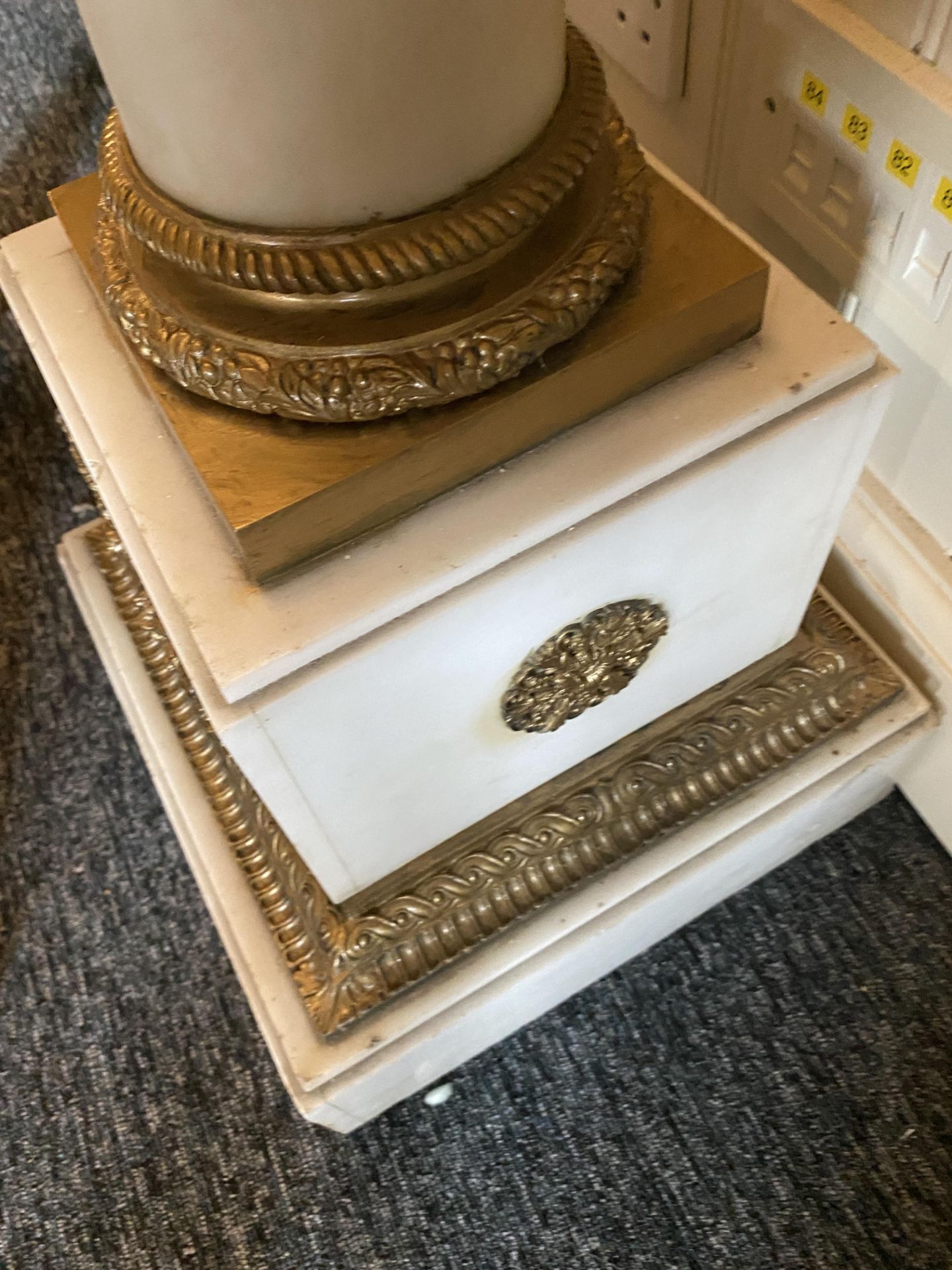 Two late 19th / early 20th century white marble and gilt bronze mounted pedestals - Image 12 of 13