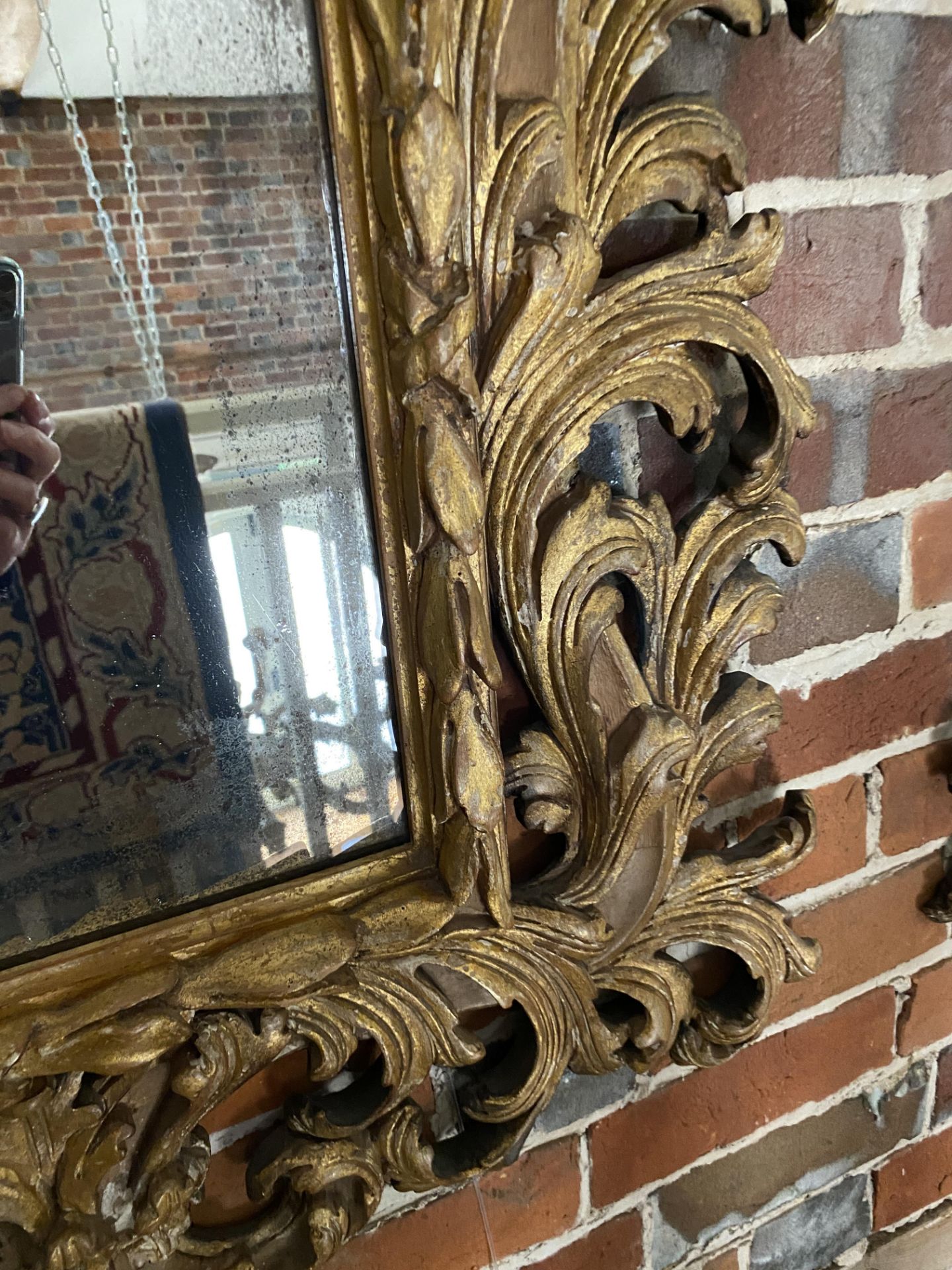 A pair of 17th century style Florentine carved gilt wood mirrors - Image 5 of 26