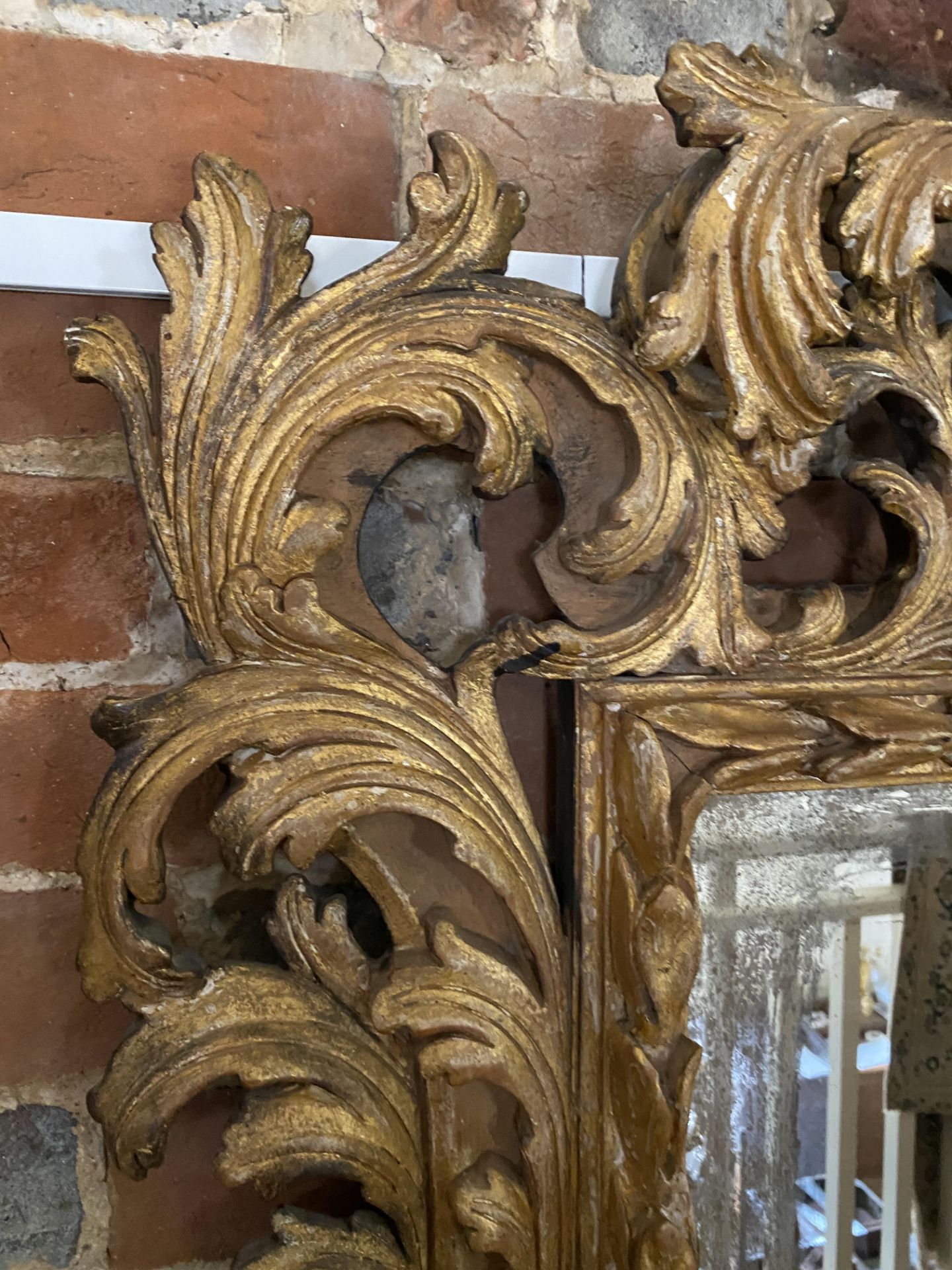 A pair of 17th century style Florentine carved gilt wood mirrors - Image 3 of 26