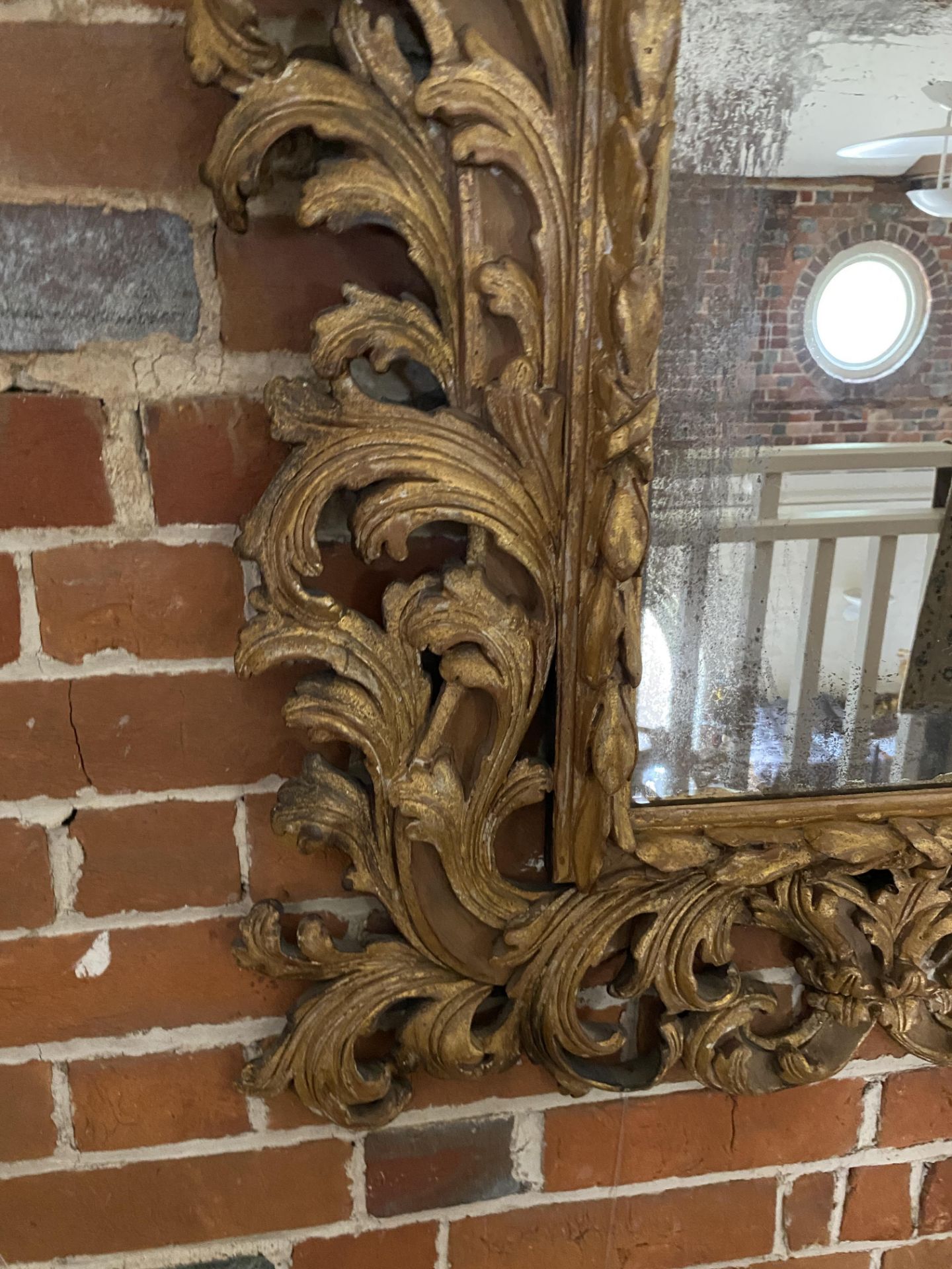 A pair of 17th century style Florentine carved gilt wood mirrors - Image 4 of 26