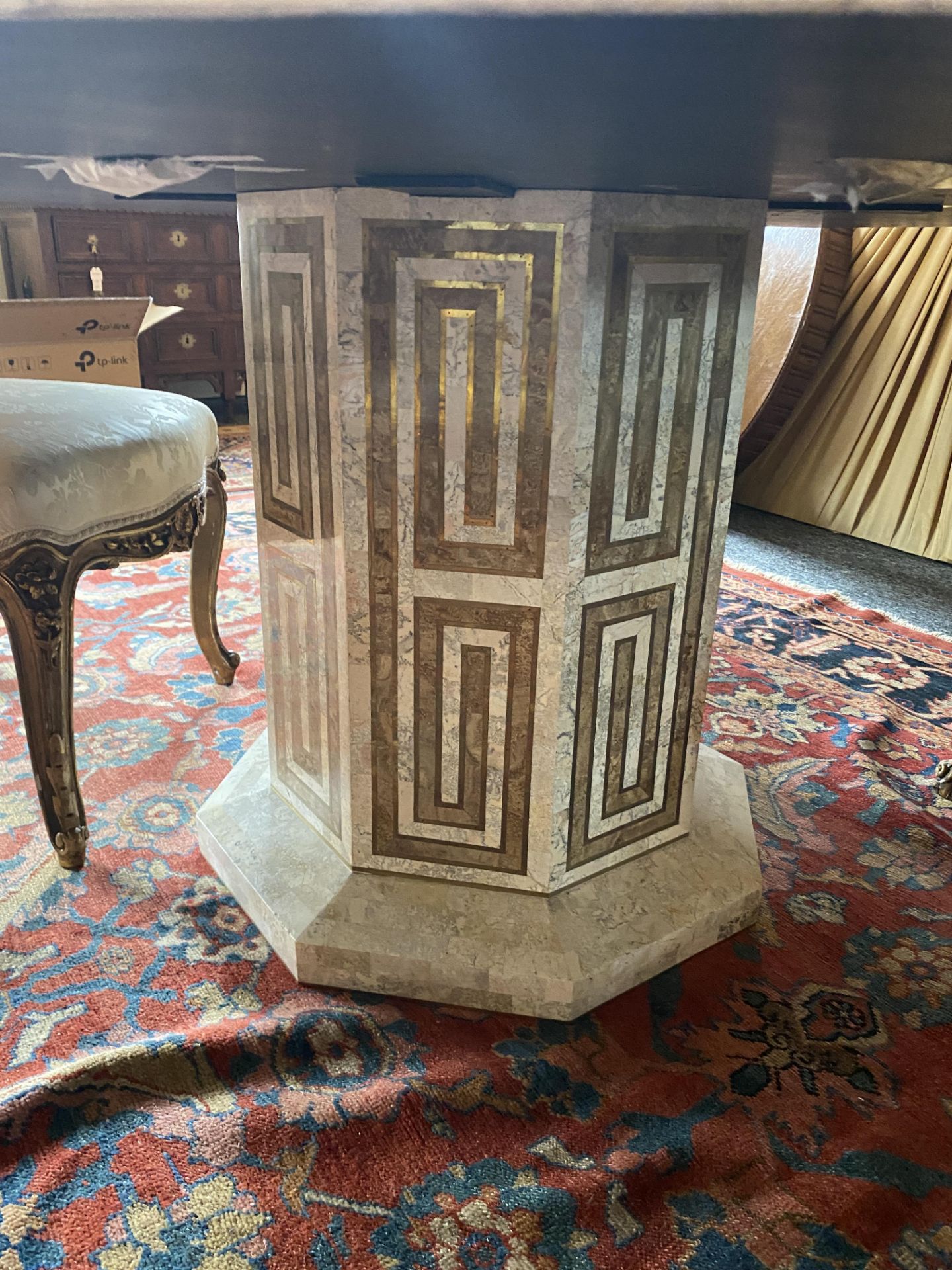 An octagonal marble veneered centre table - Image 10 of 12