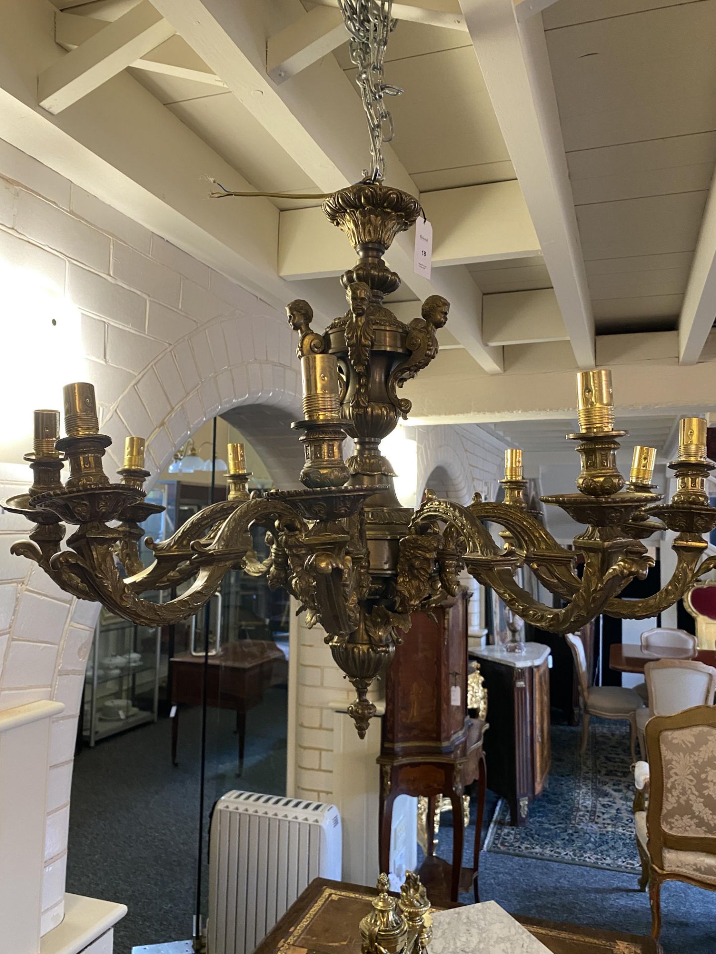 A 20th century Louis XIV style gilt-bronze ten-light chandelier - Bild 2 aus 9