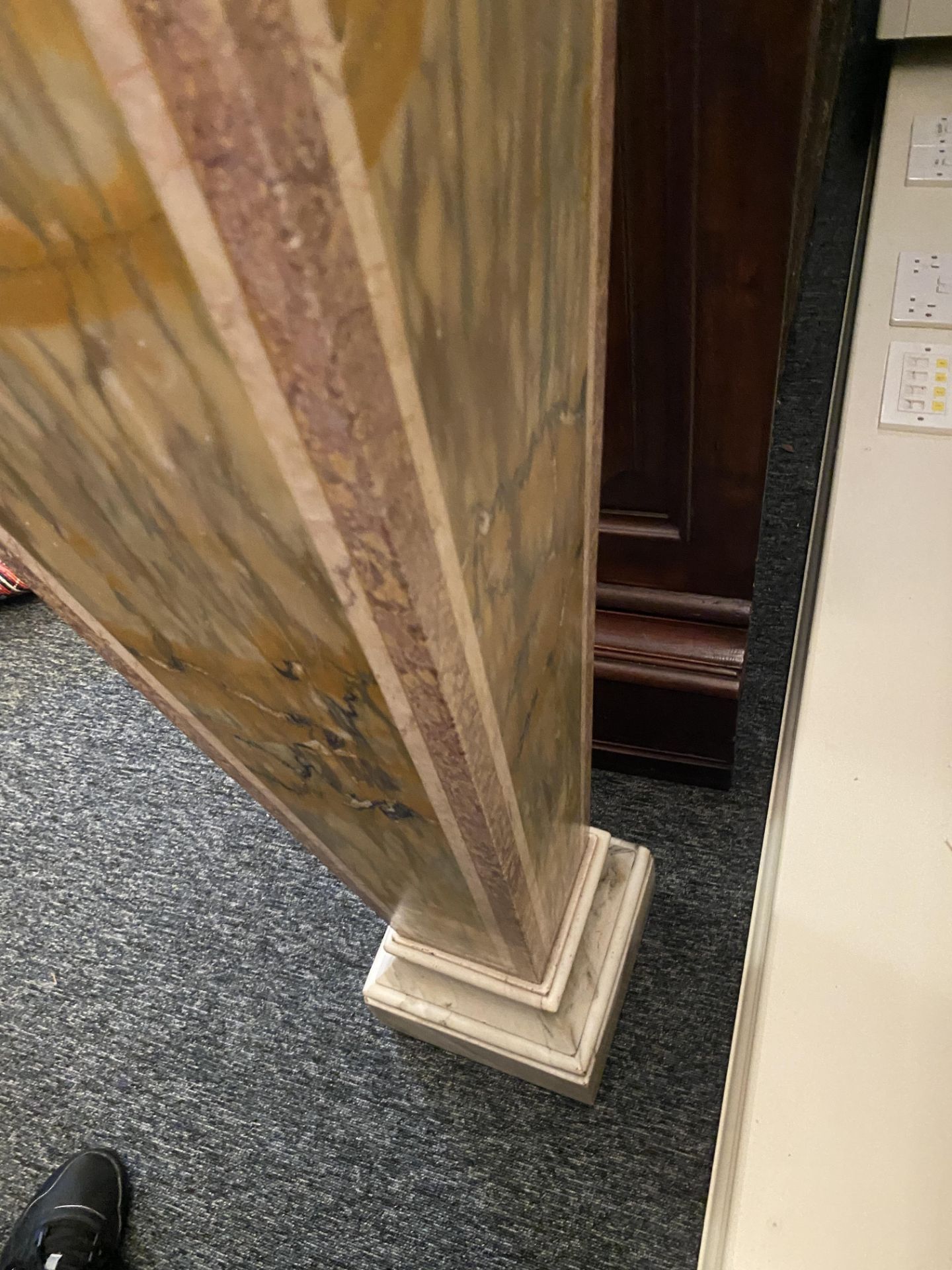 A pair of inlaid marble pedestals - Image 7 of 17