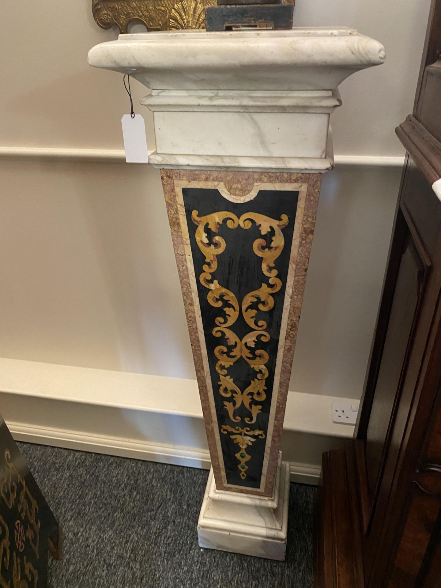 A pair of inlaid marble pedestals - Image 13 of 17