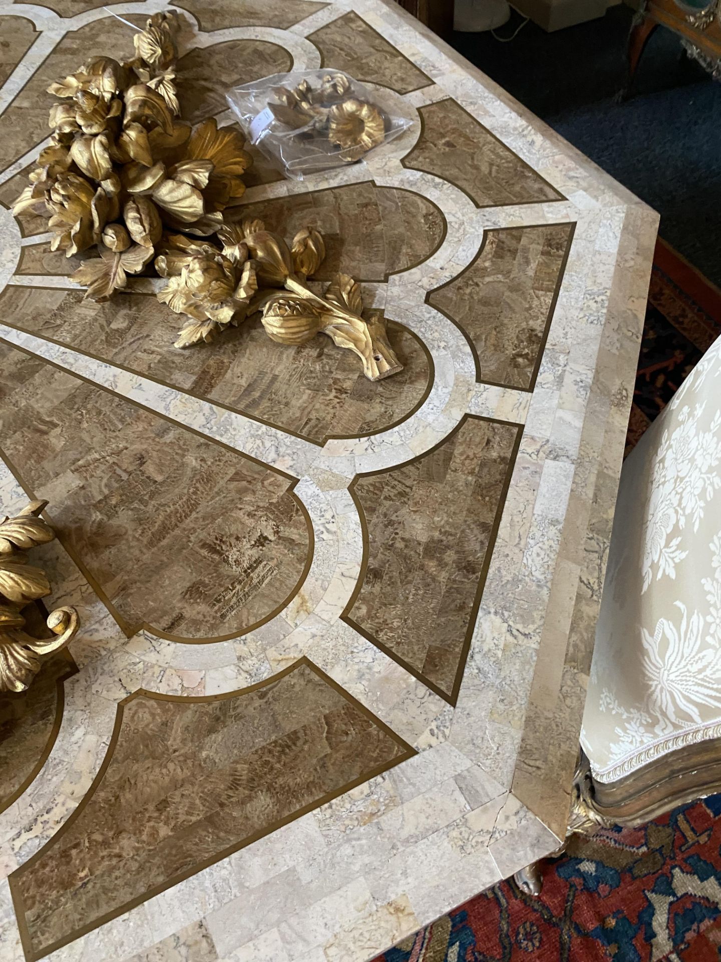 An octagonal marble veneered centre table - Image 7 of 12