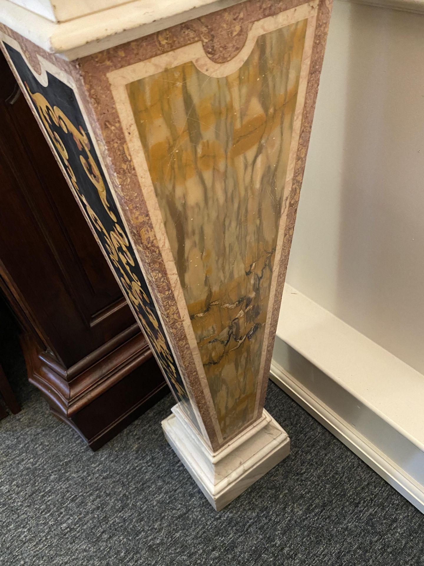 A pair of inlaid marble pedestals - Image 5 of 17