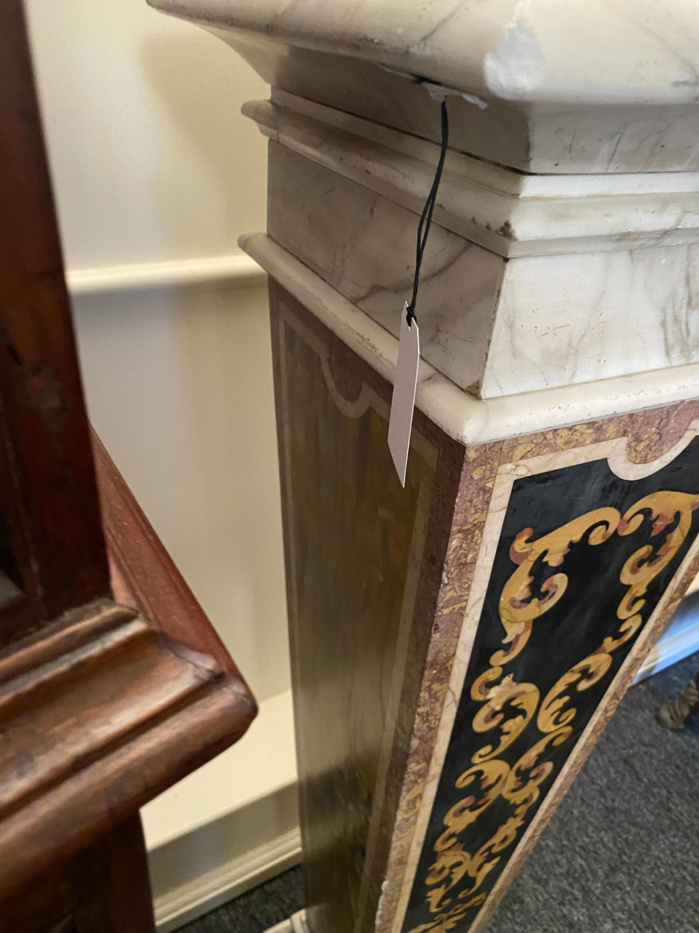 A pair of inlaid marble pedestals - Image 8 of 17