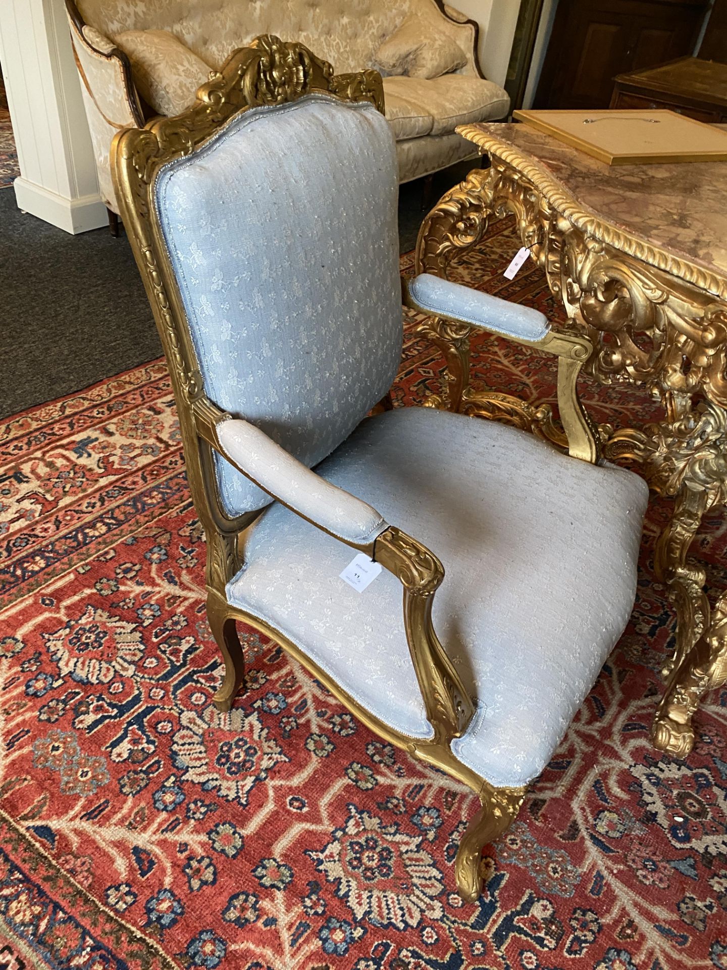 A pair of 20th century Louis XV style giltwood fauteuils - Image 8 of 11