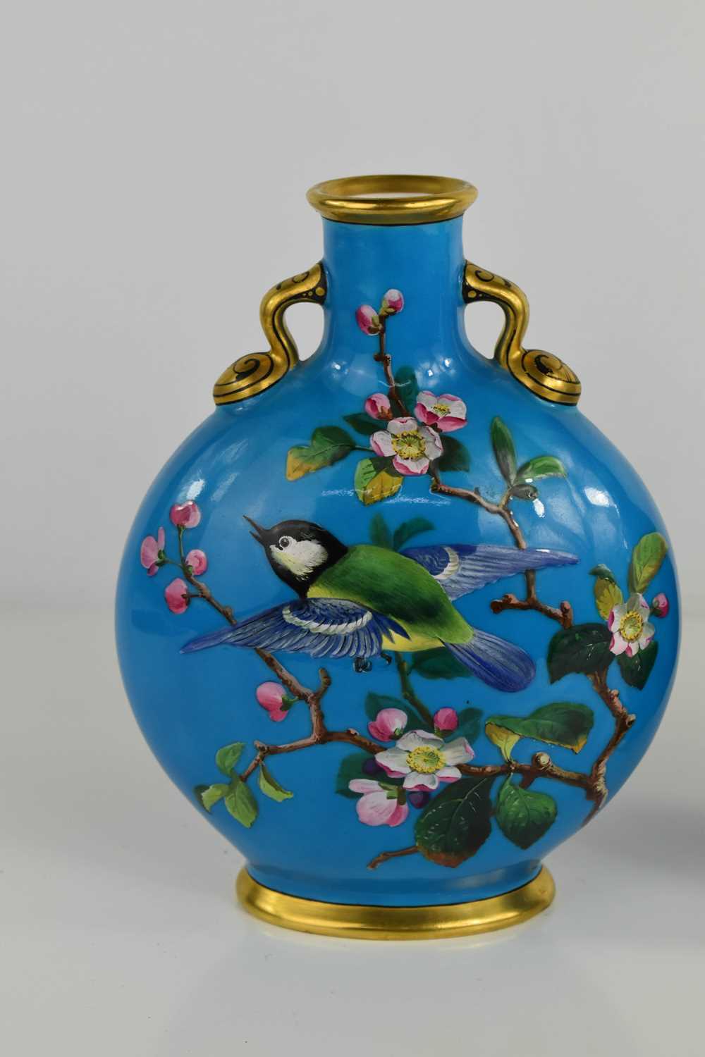 A pair of fine porcelain Minton moon flasks, with a blue celeste / turquoise ground, impressed - Bild 4 aus 4