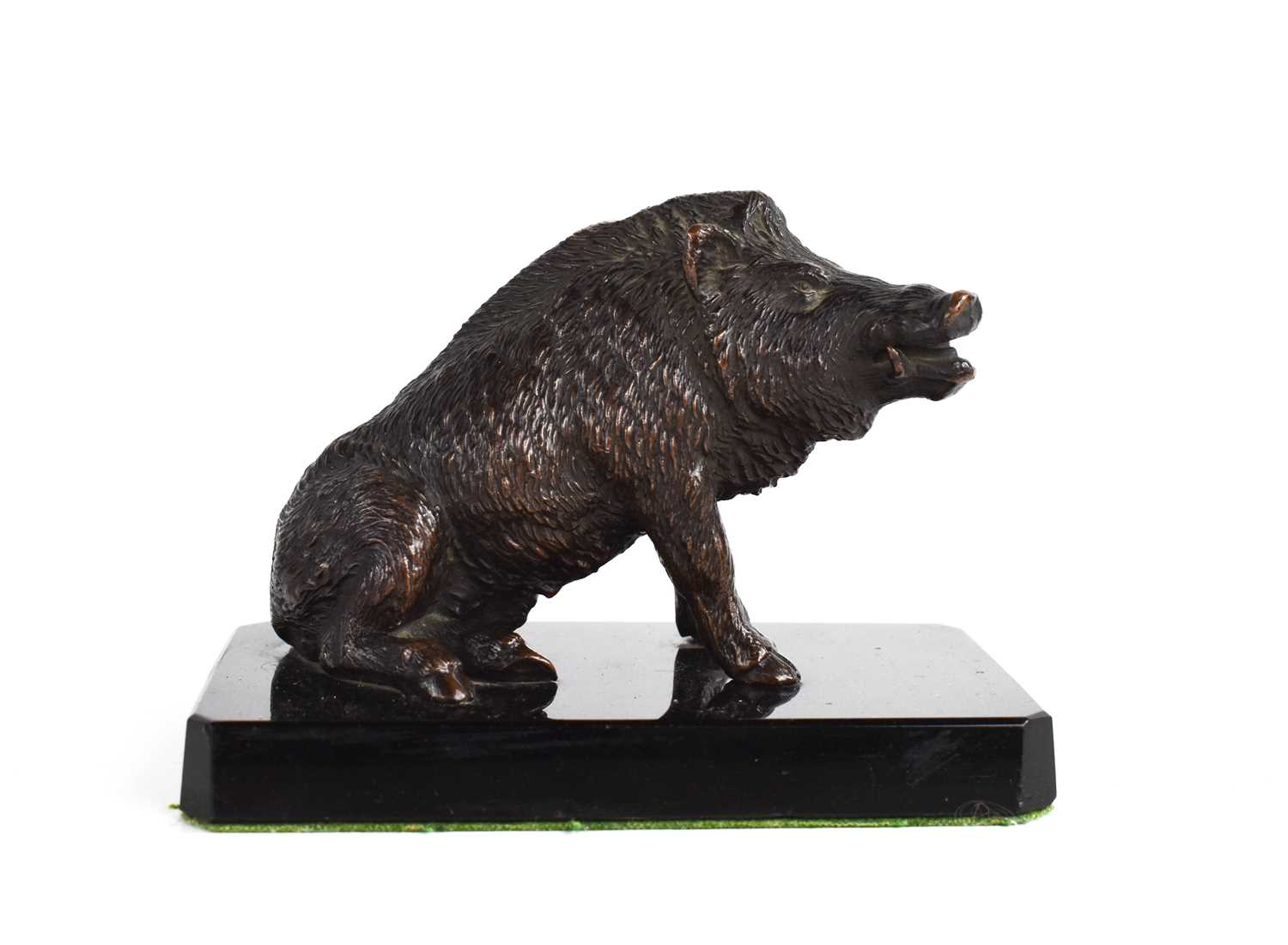 A late 19th / early 20th century bronze model of the Florentine boar, unsigned, 9cm high.