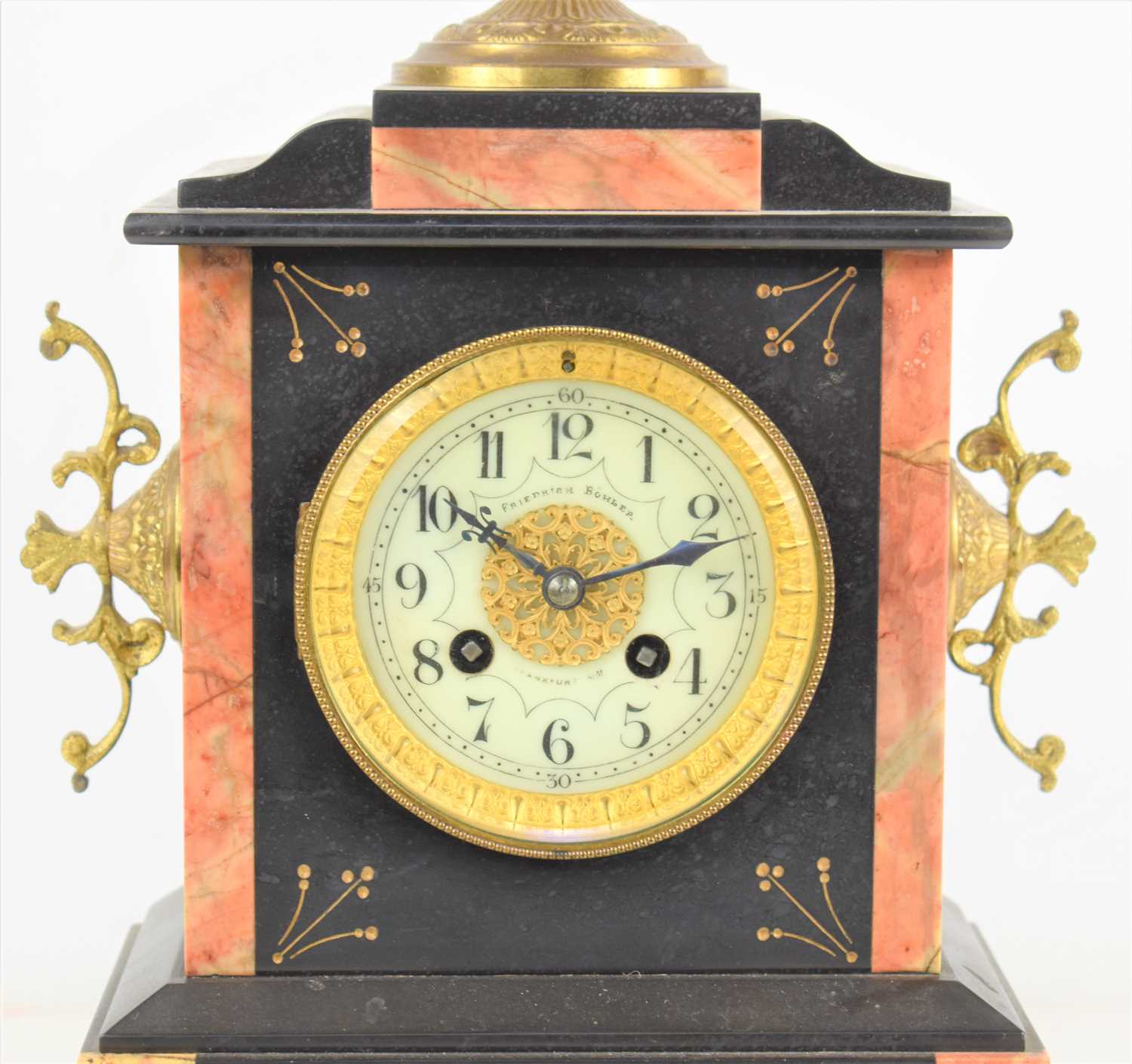 A late 19th century French marble, slate and bronze mantle clock, retailed by Friedrich Bohler, - Bild 3 aus 3