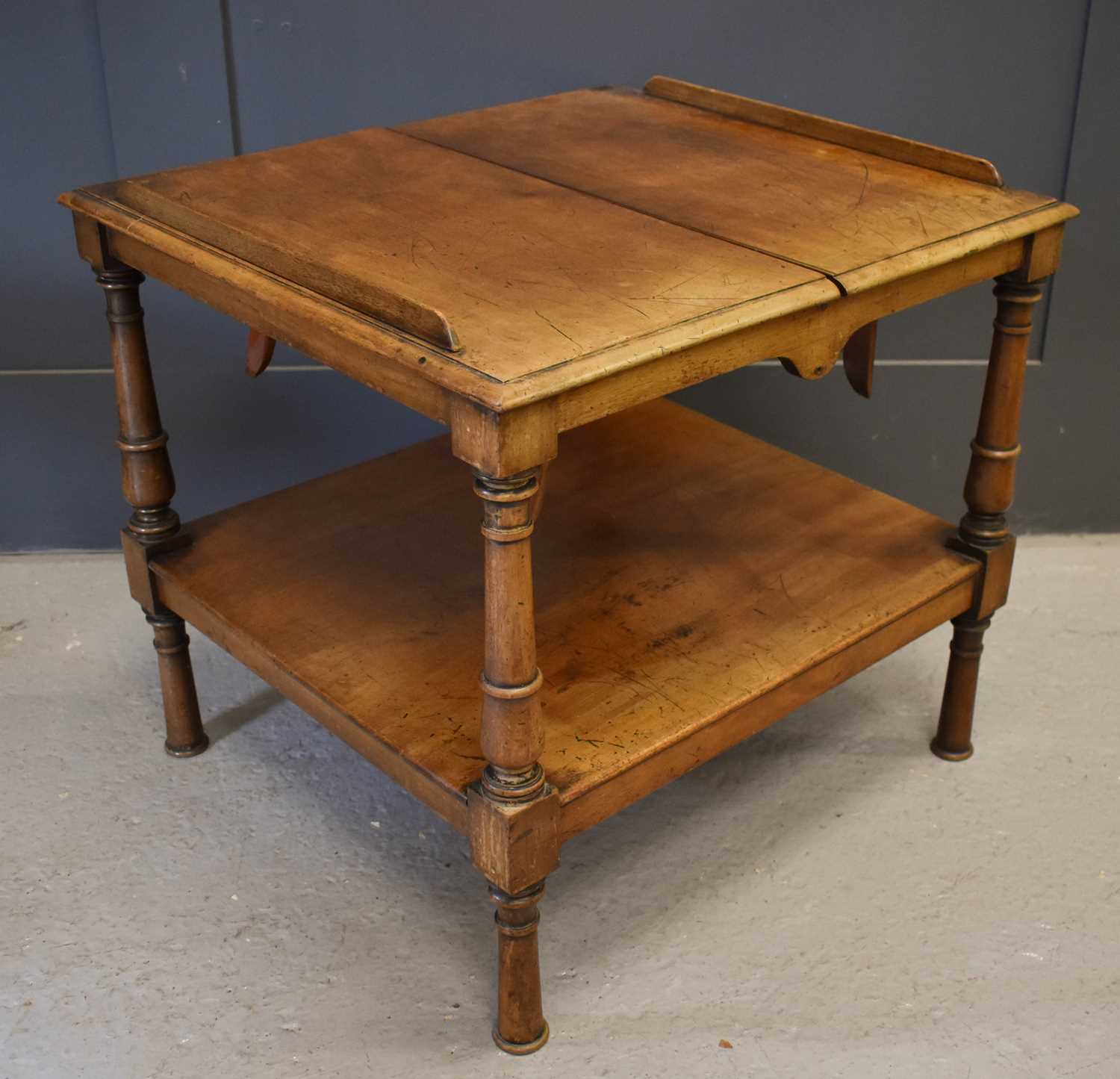 A 19th century mahogany book rest / table, the folding top having two removable book rest slides, - Bild 2 aus 2