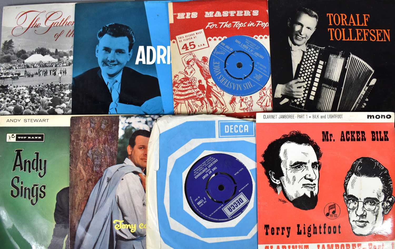 A group of 7" single records to include Ray Burns, Elvis Presley, George Browney, Johnathan King, - Bild 14 aus 15