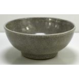 A Chinese celadon crackle glaze bowl, 17.5cm diameter.