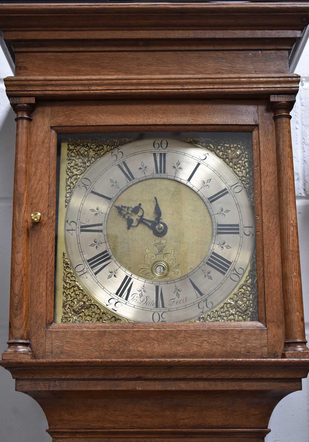A late 18th century pale oak longcase clock by John Dale, the brass dial having a silvered Roman - Bild 2 aus 2