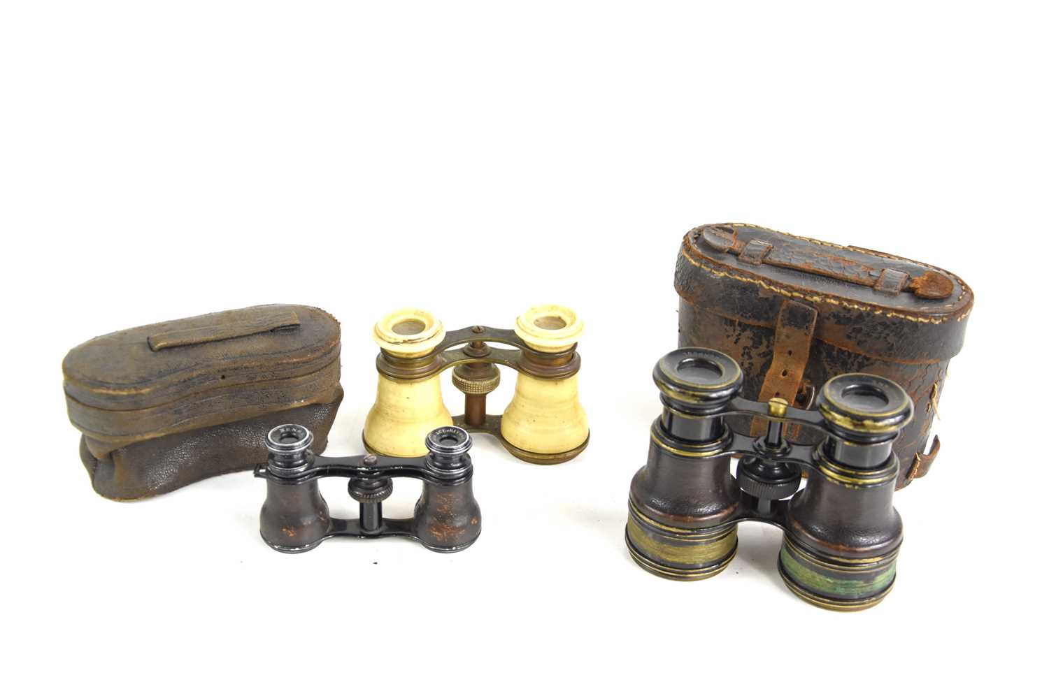 A pair of early 20th century field glasses by J. Parkes & Sons Liverpool in the original case