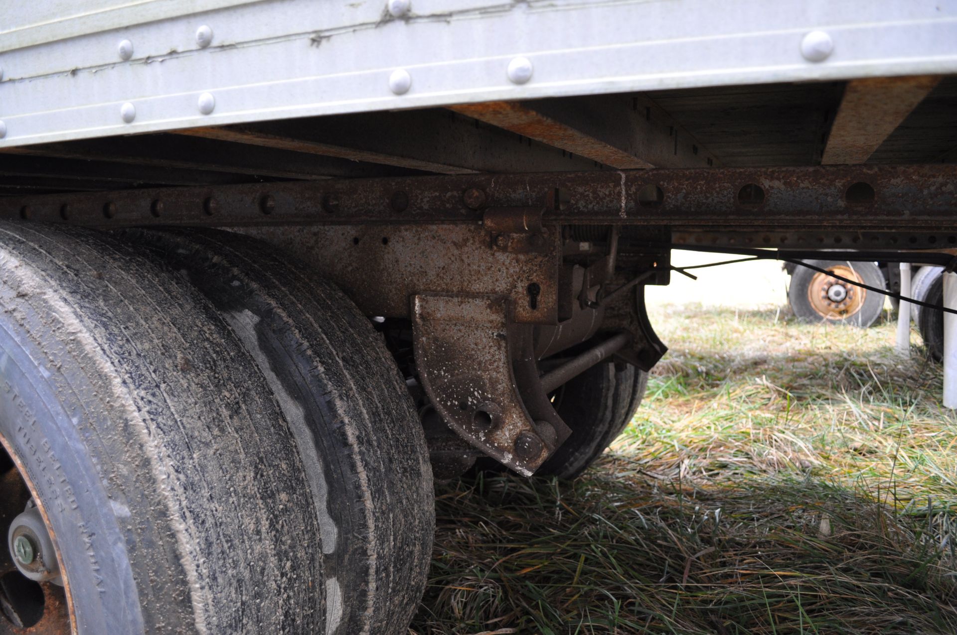 53’ van trailer, tandem axle, roll up doors, NO TITLE - Image 10 of 13