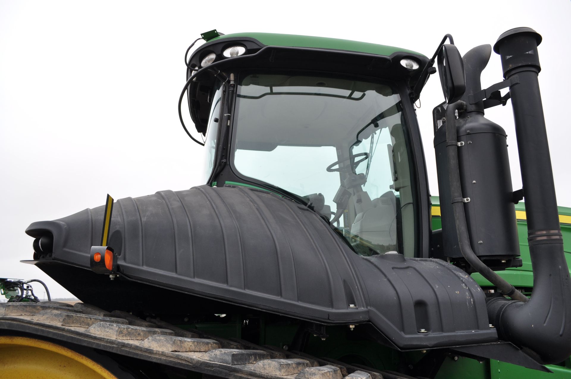 John Deere 9510RT track tractor, 36” belts, front weights, Powershift, 6 hyd remotes, 1000 PTO - Image 25 of 37