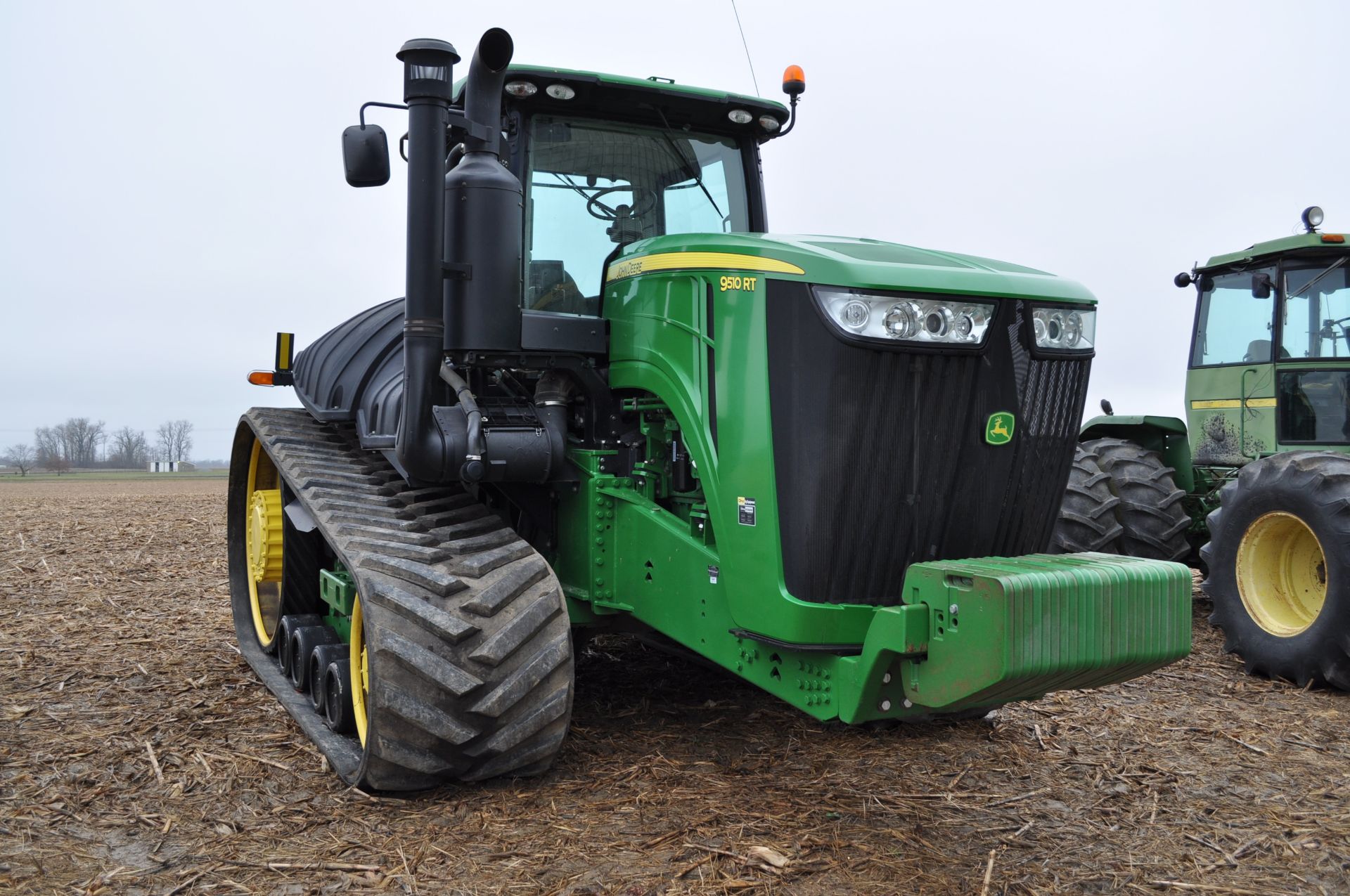 John Deere 9510RT track tractor, 36” belts, front weights, Powershift, 6 hyd remotes, 1000 PTO - Image 2 of 37
