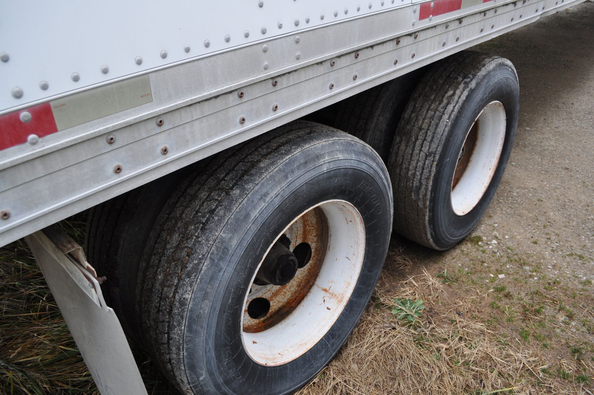 53’ van trailer, tandem axle, roll up doors, NO TITLE - Image 8 of 11