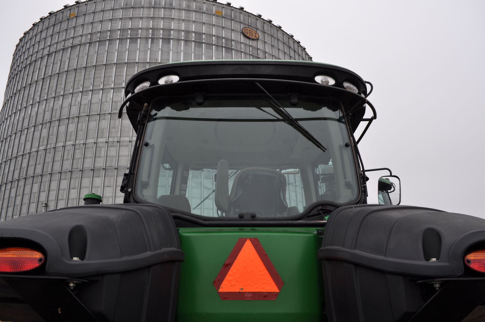 John Deere 9510RT track tractor, 36” belts, front weights, Powershift, 5 hyd remotes, 1000 PTO - Image 24 of 34