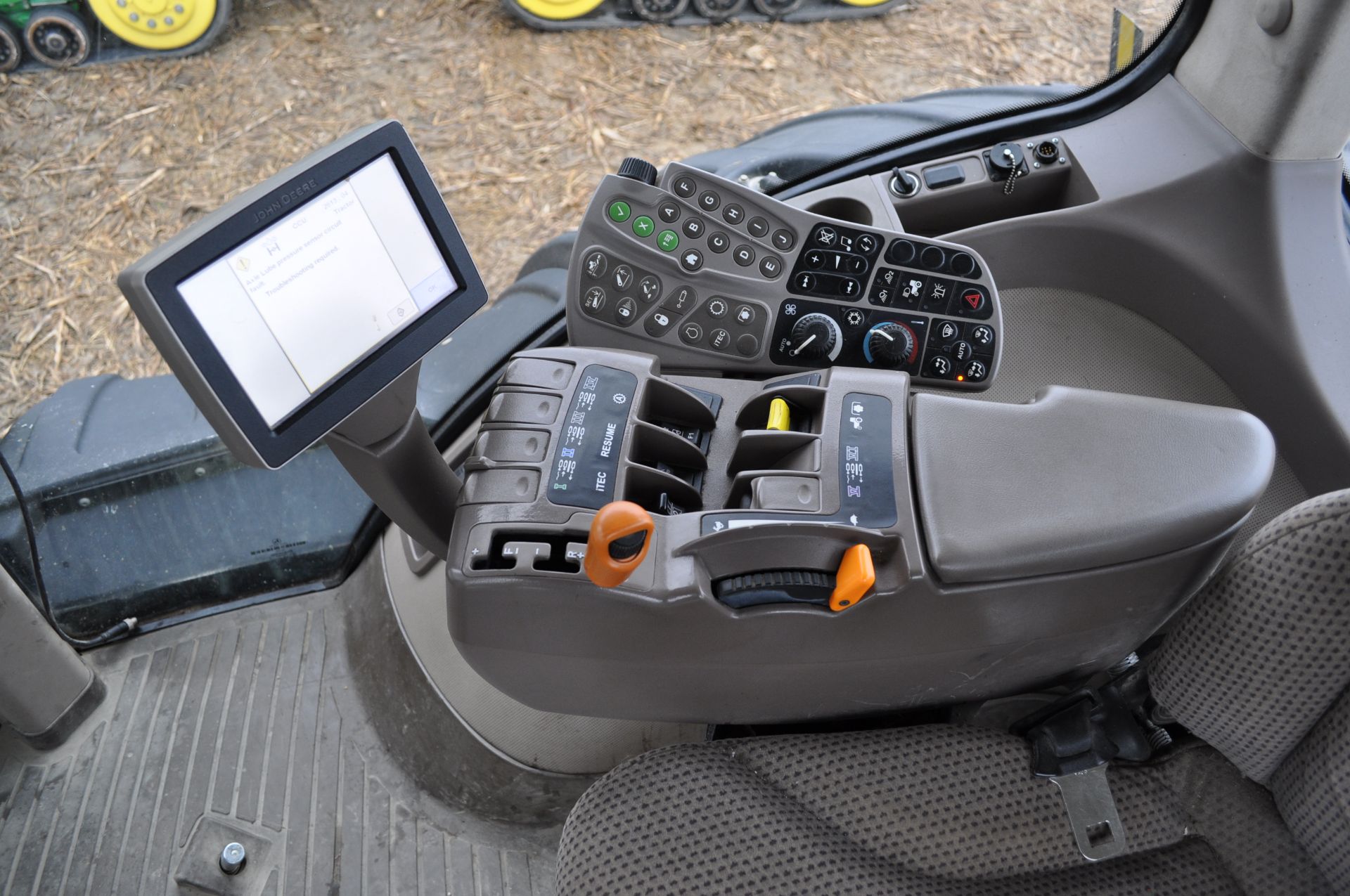 John Deere 9510RT track tractor, 36” belts, front weights, Powershift, 5 hyd remotes, 1000 PTO - Image 27 of 34