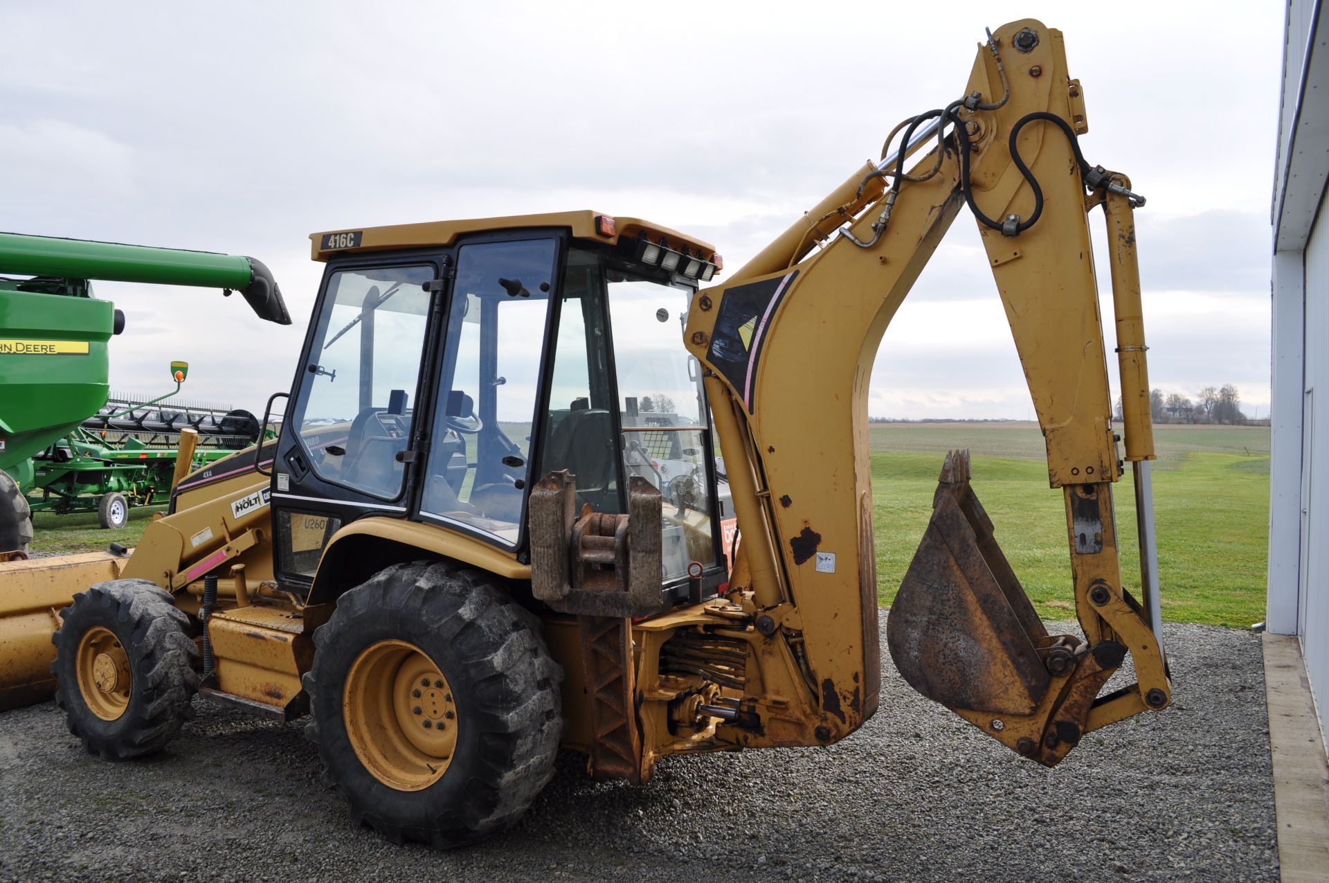 CAT 416C backhoe, 88” bucket, 19.5-24 rear, 12.5/80-18 front, 4x4, 18” and 24” digging buckets - Image 4 of 35
